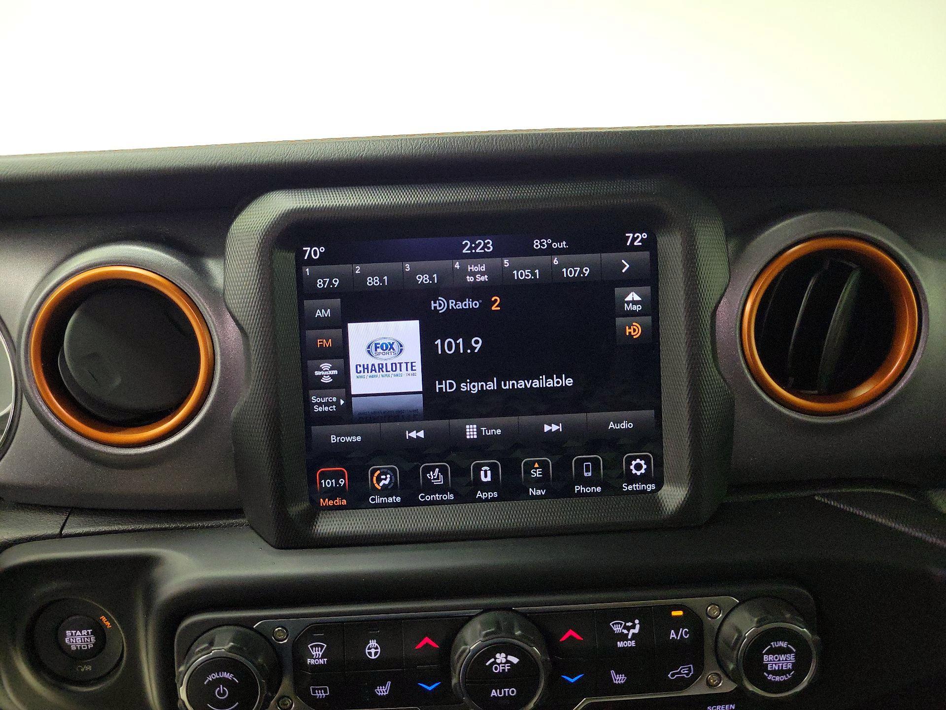Thumbnail: 2021 Jeep Gladiator - 16