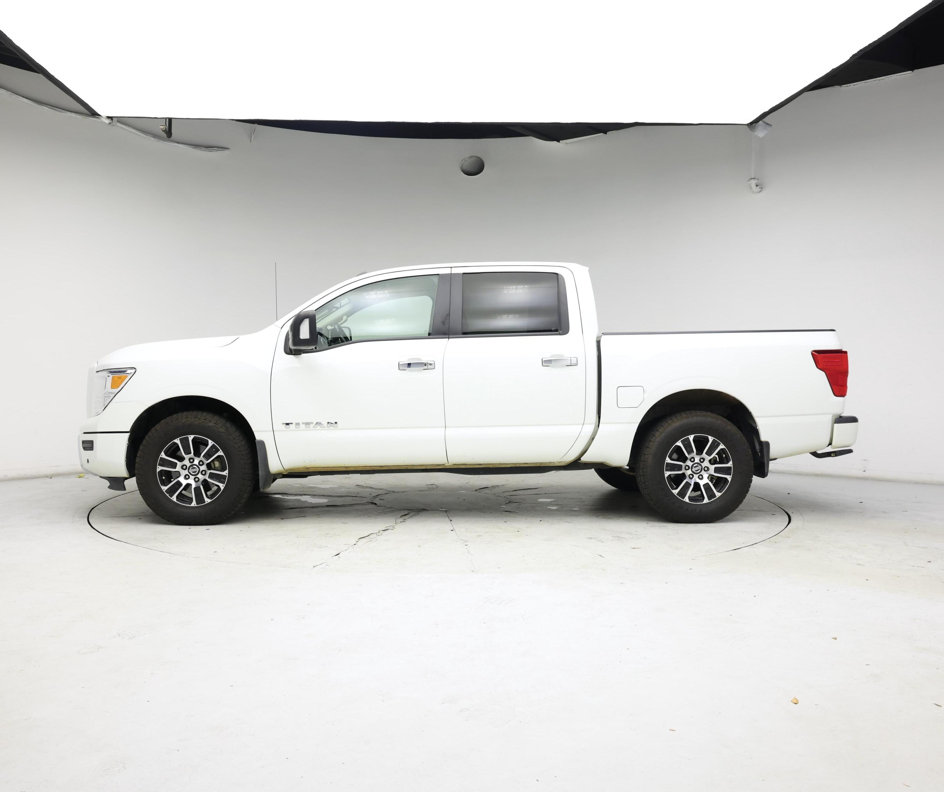 Thumbnail: 2021 Nissan Titan - 3