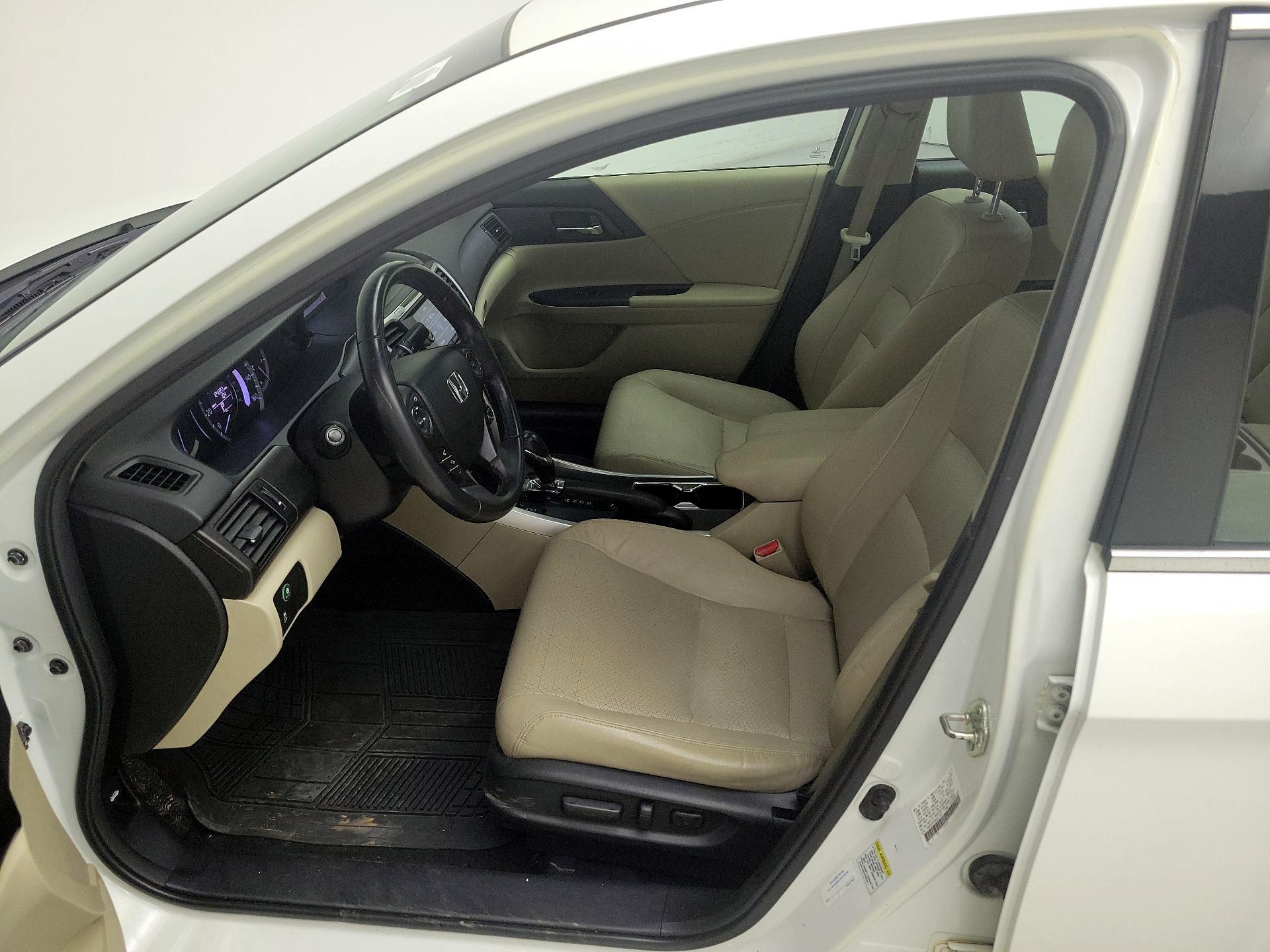Thumbnail: 2013 Honda Accord - 11