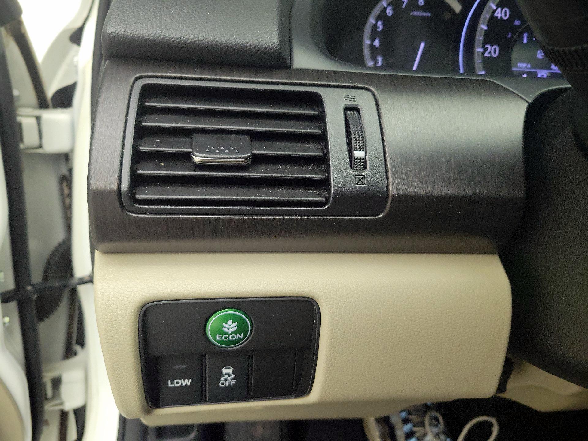 Thumbnail: 2013 Honda Accord - 13