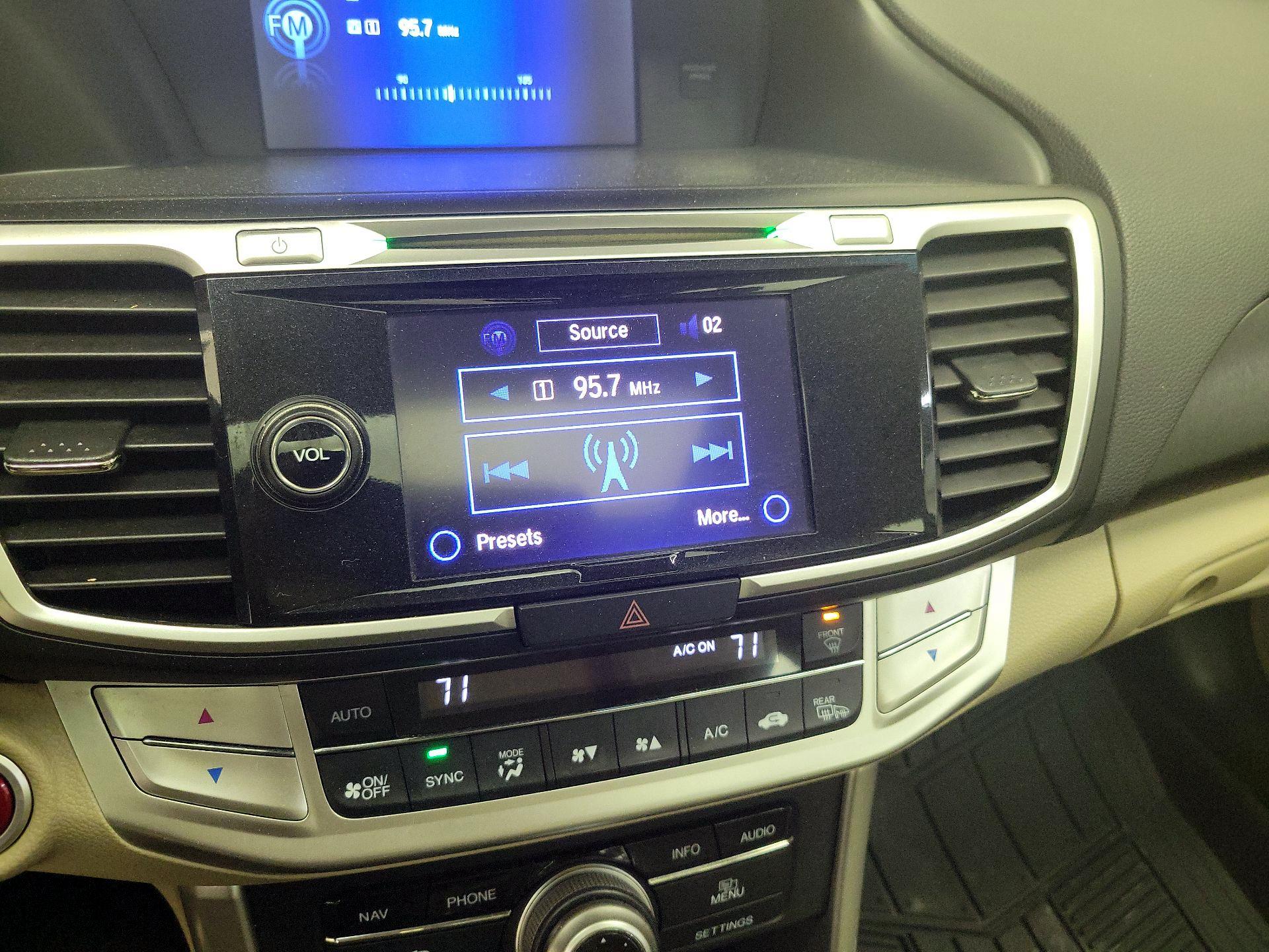 Thumbnail: 2013 Honda Accord - 15