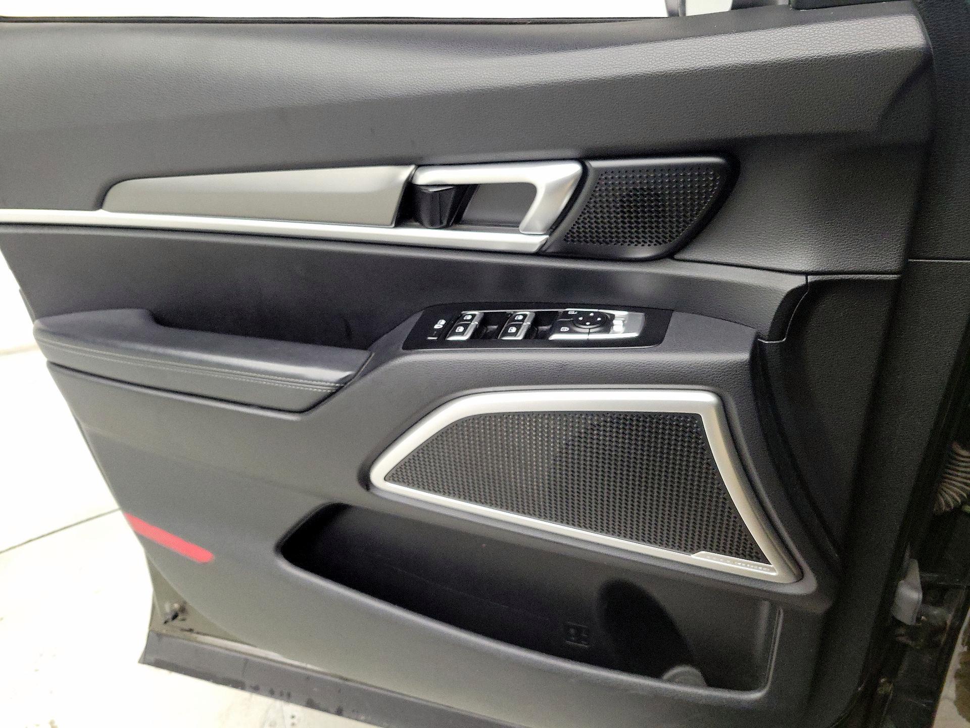 Thumbnail: 2020 Kia Telluride - 12