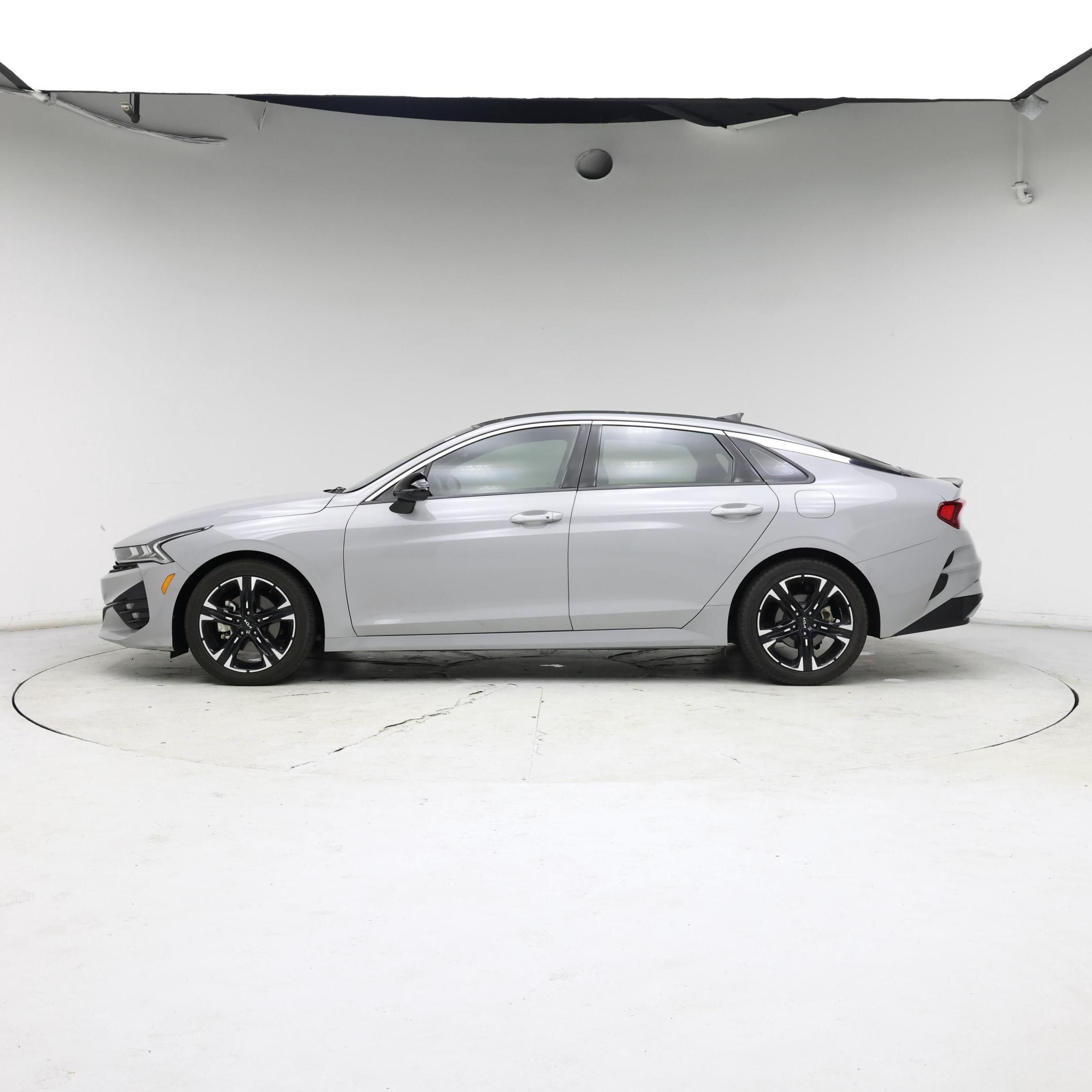 Thumbnail: 2022 Kia K5 - 3