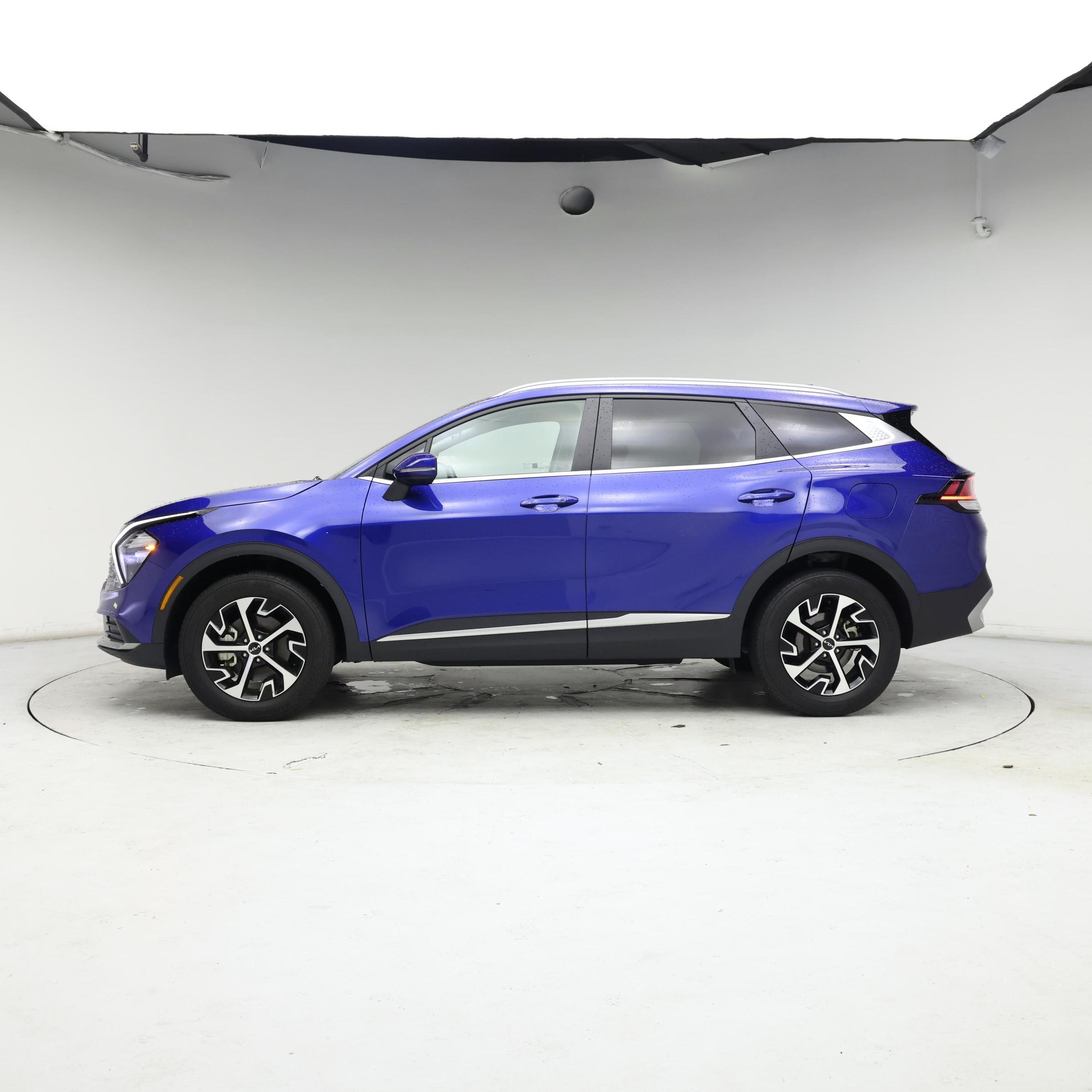 Thumbnail: 2023 Kia Sportage - 3