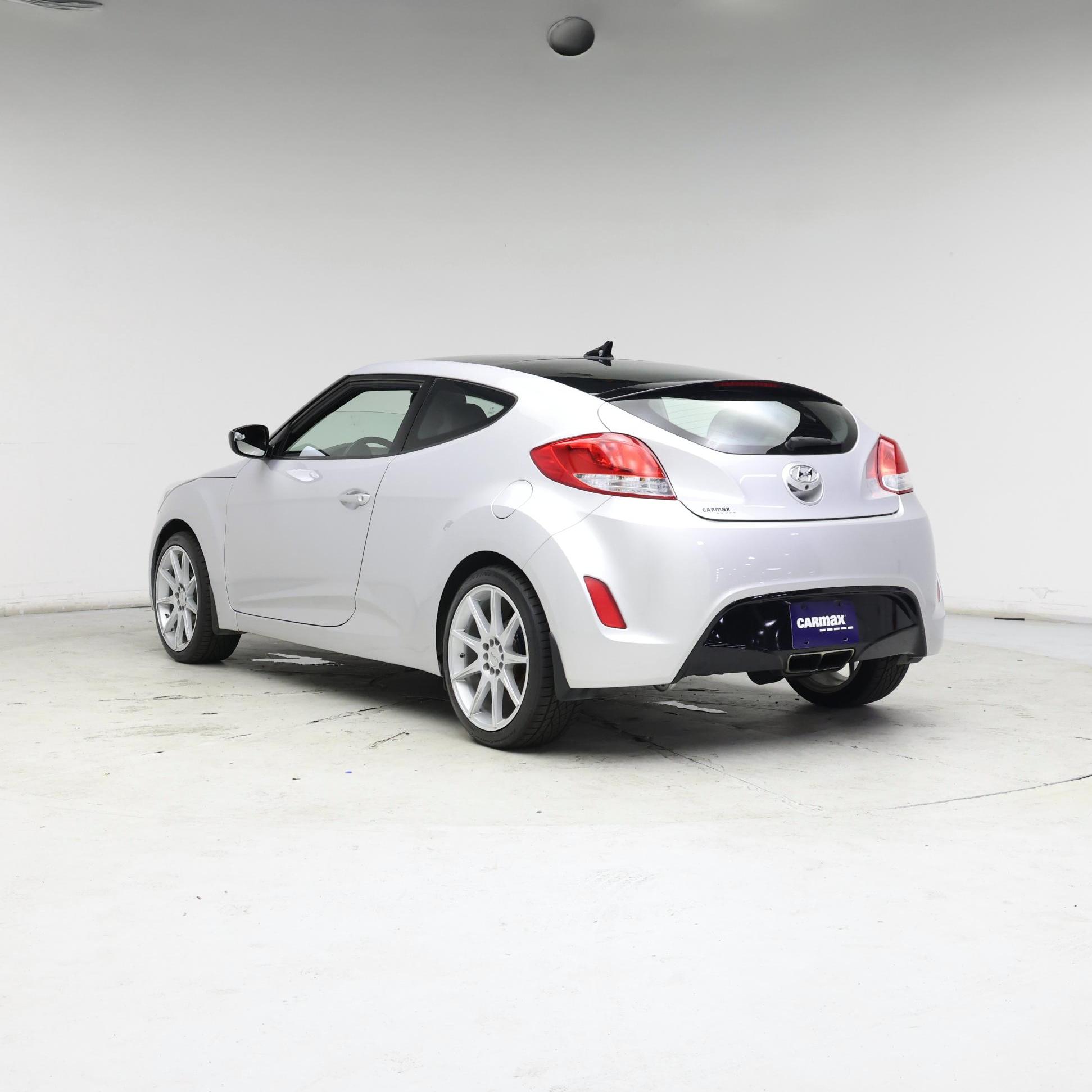 Thumbnail: 2016 Hyundai Veloster - 2