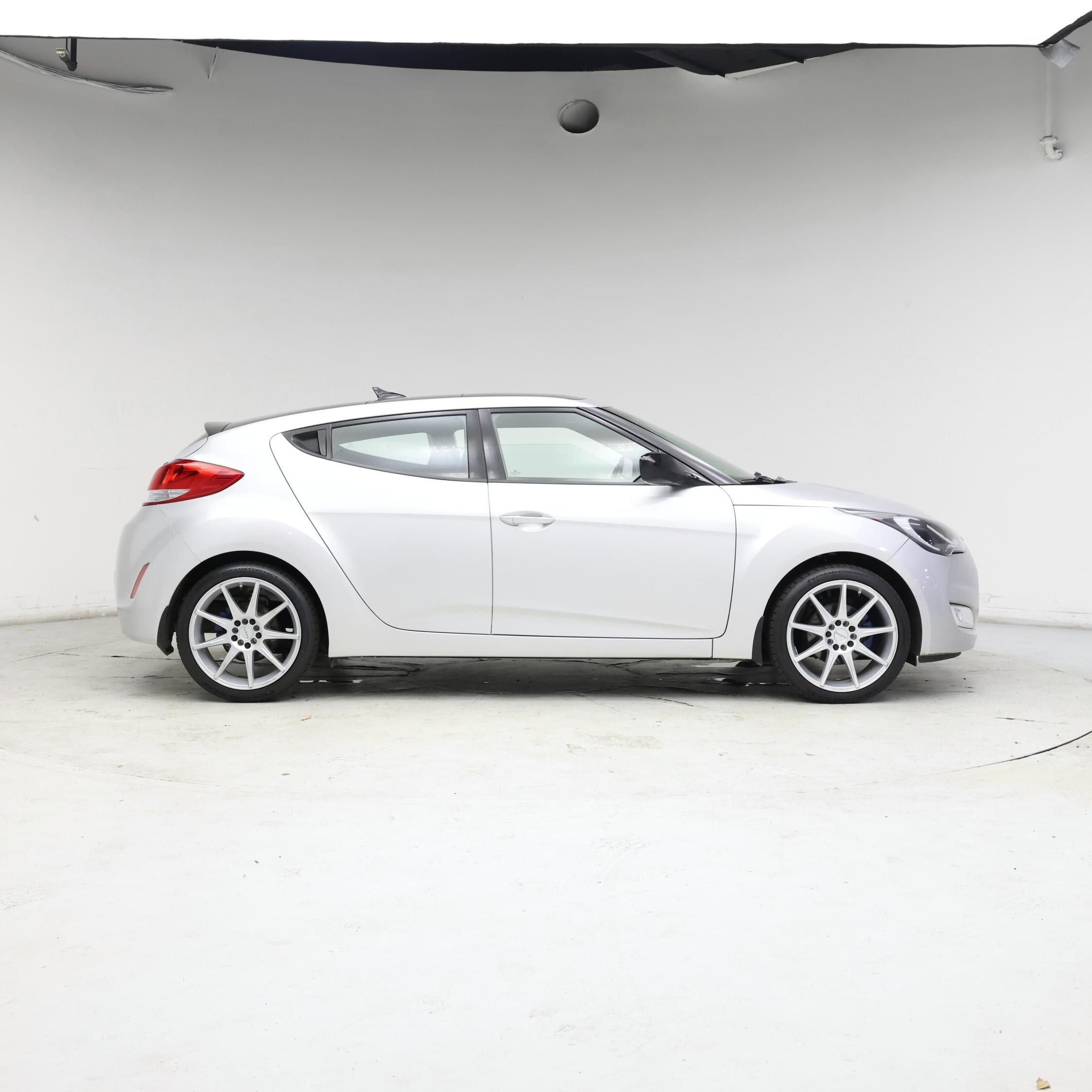 Thumbnail: 2016 Hyundai Veloster - 7