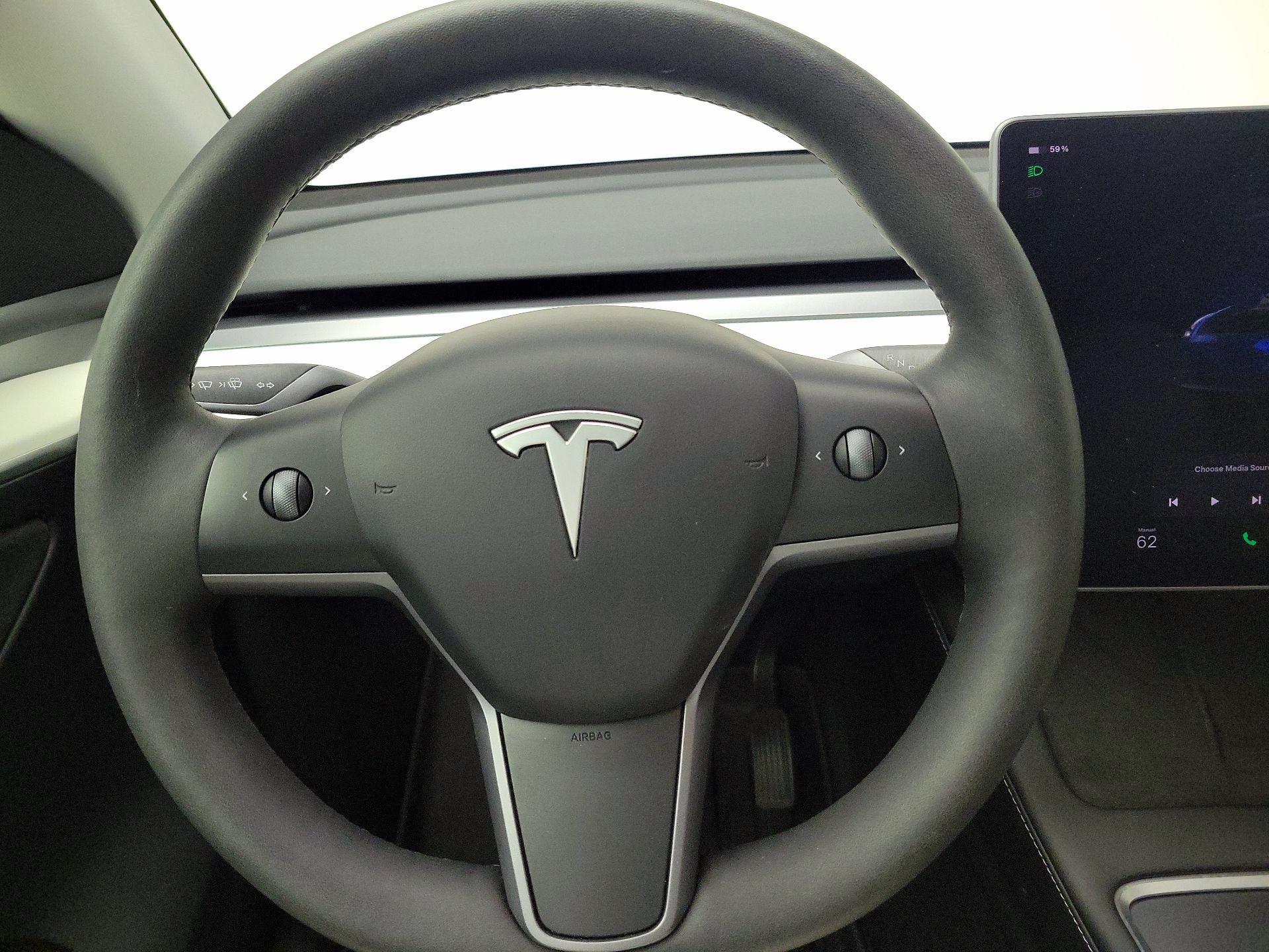 Thumbnail: 2023 Tesla Model Y - 10