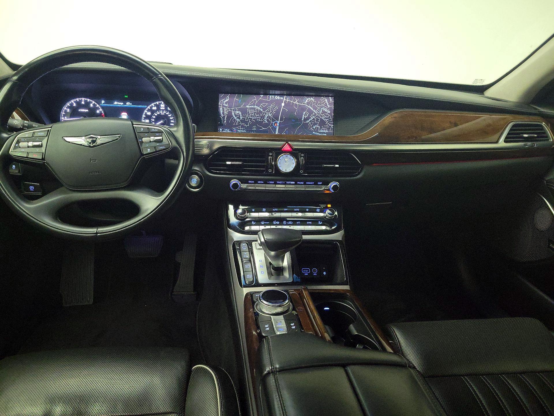 Thumbnail: 2018 Genesis G90 - 9