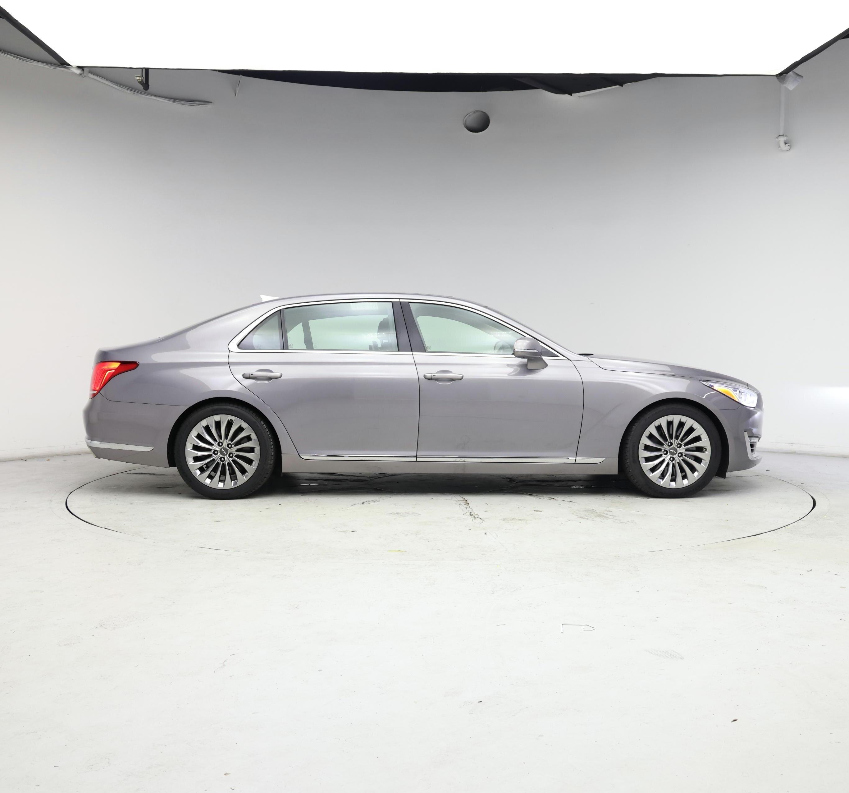 Thumbnail: 2018 Genesis G90 - 7