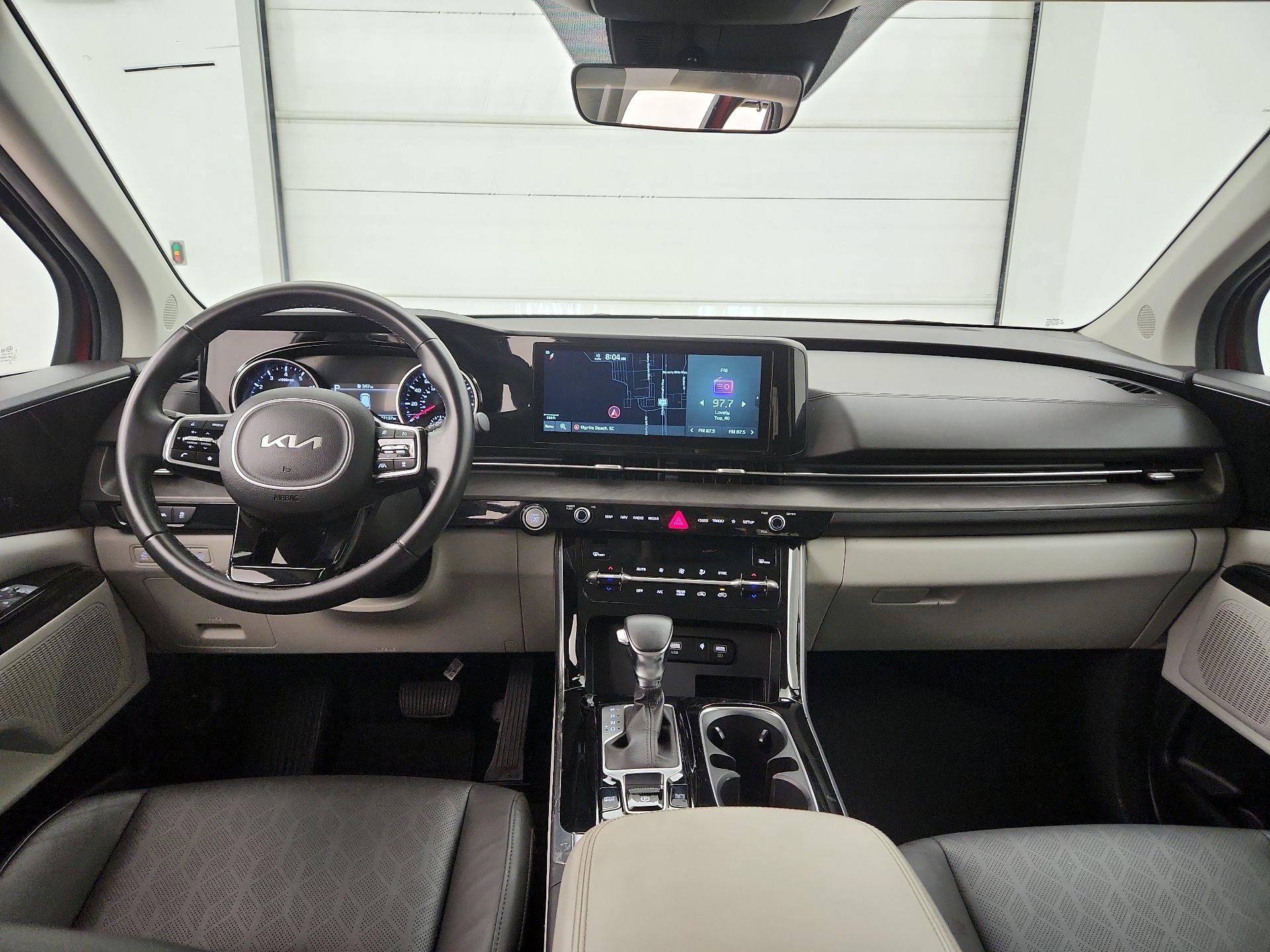 Thumbnail: 2022 Kia Carnival - 9