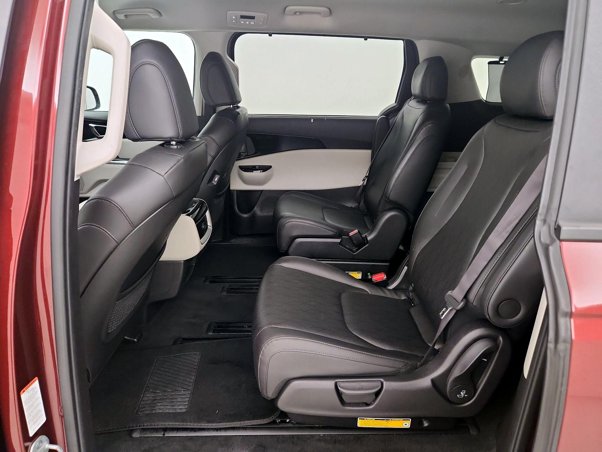 Thumbnail: 2022 Kia Carnival - 20