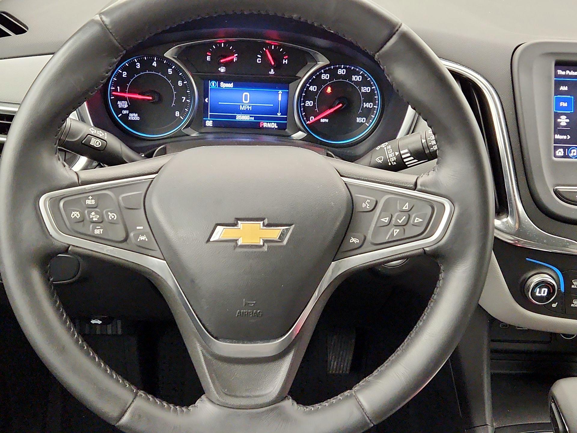 Thumbnail: 2022 Chevrolet Equinox - 10