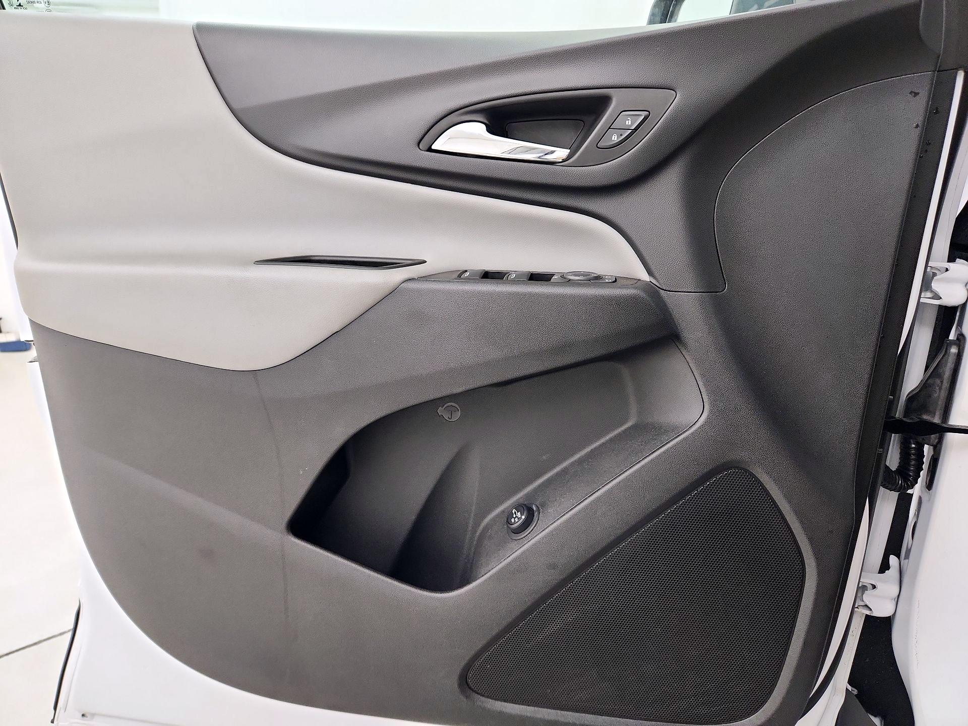 Thumbnail: 2022 Chevrolet Equinox - 12