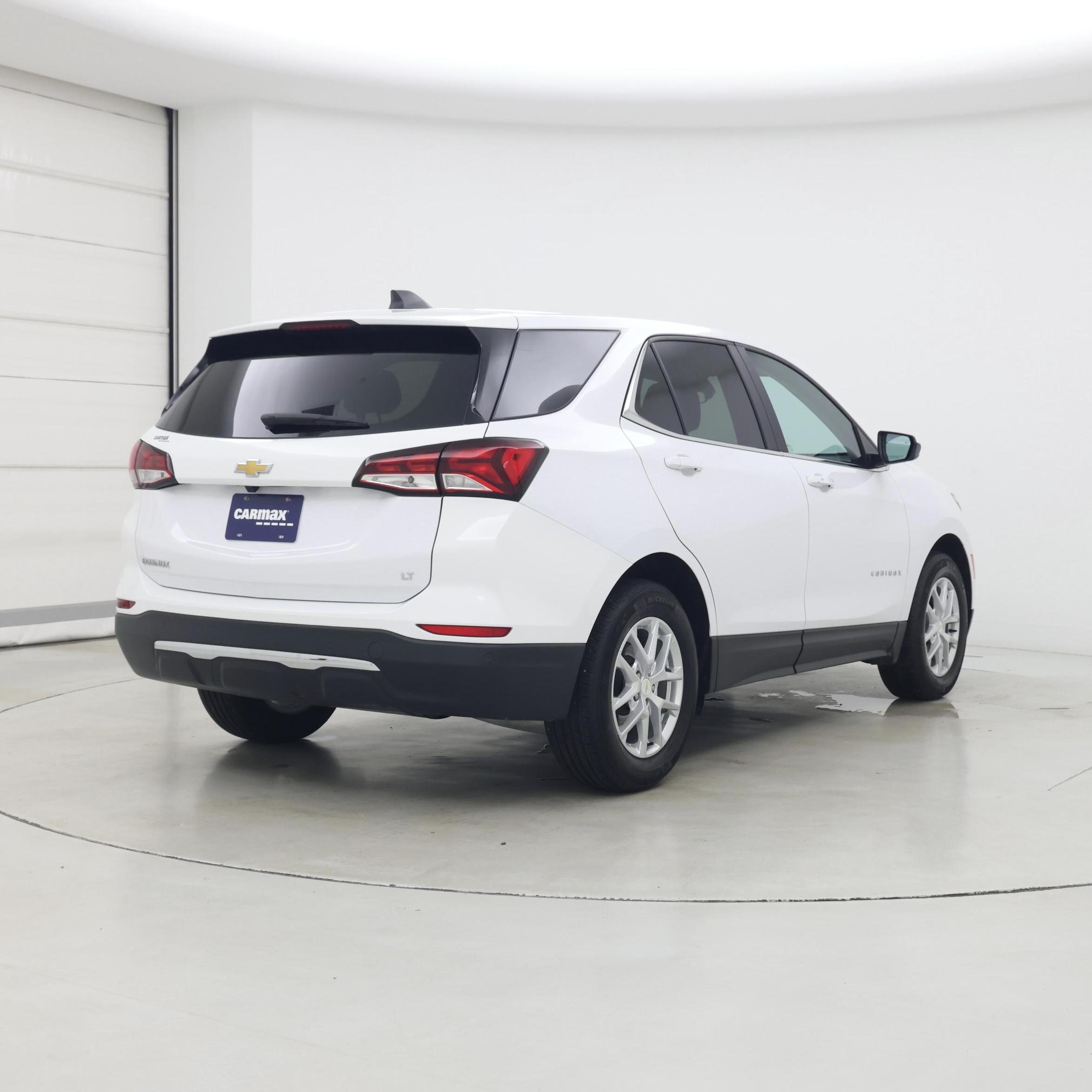 Thumbnail: 2022 Chevrolet Equinox - 8