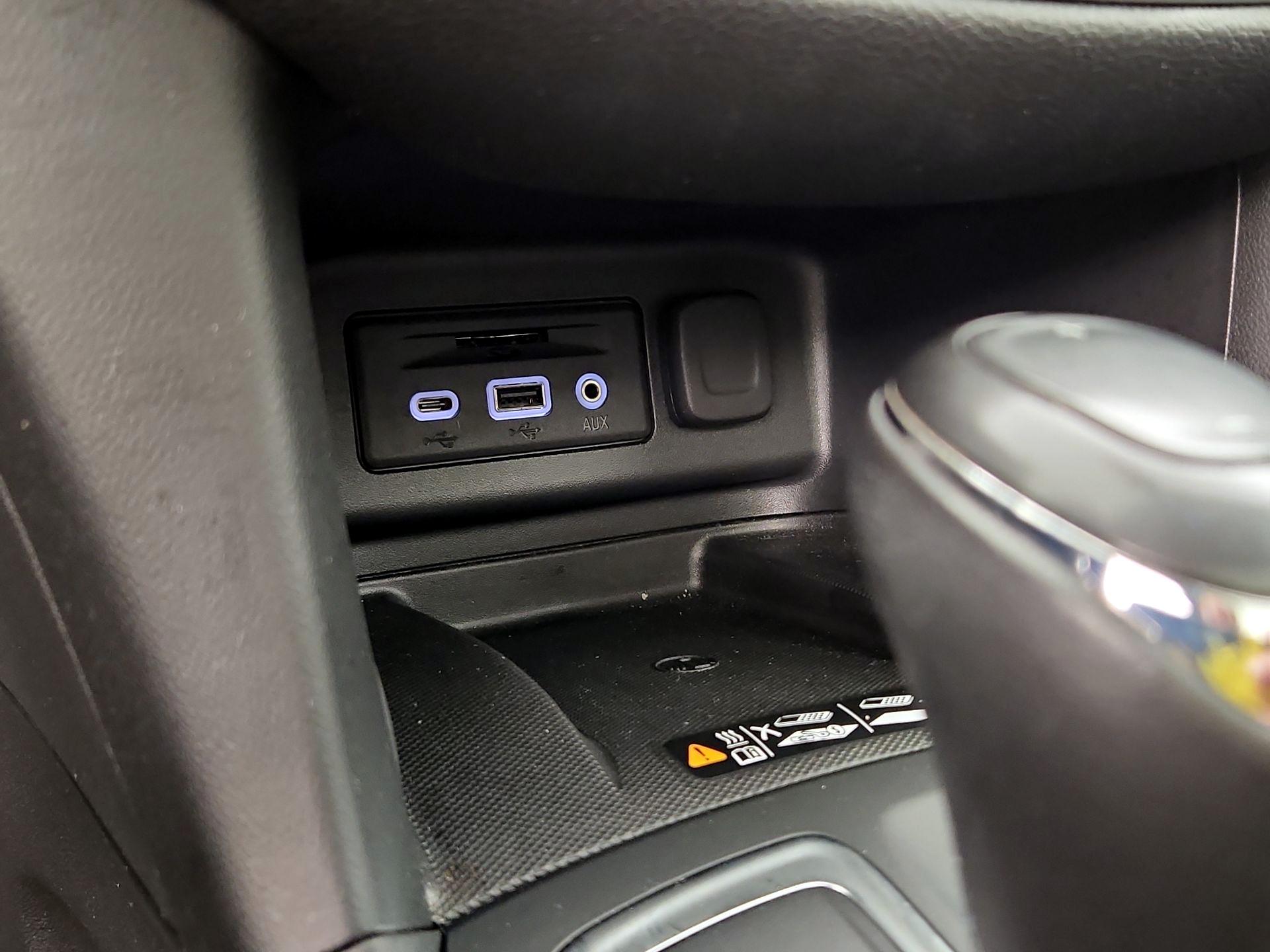 Thumbnail: 2019 Chevrolet Equinox - 18