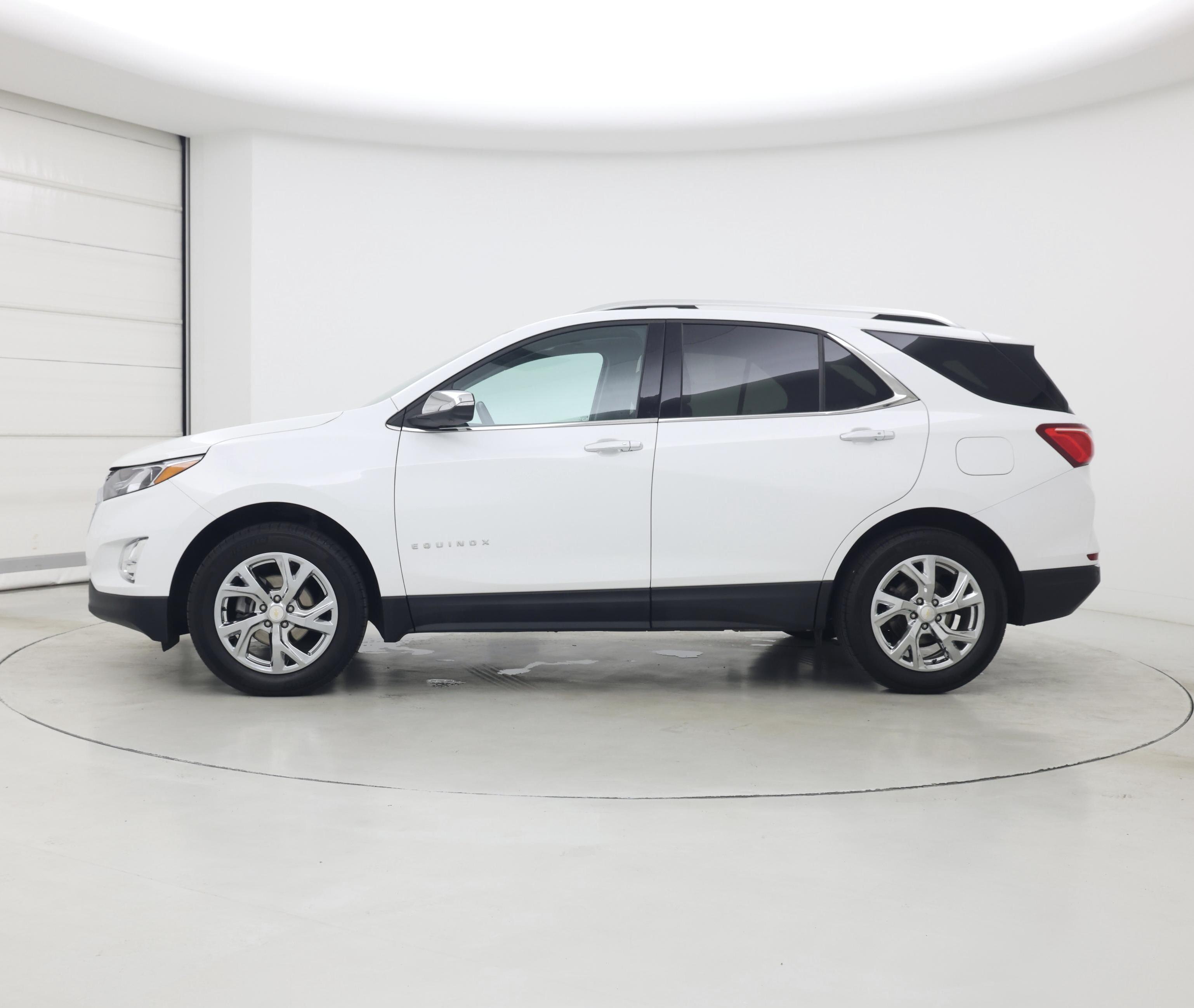Thumbnail: 2019 Chevrolet Equinox - 3
