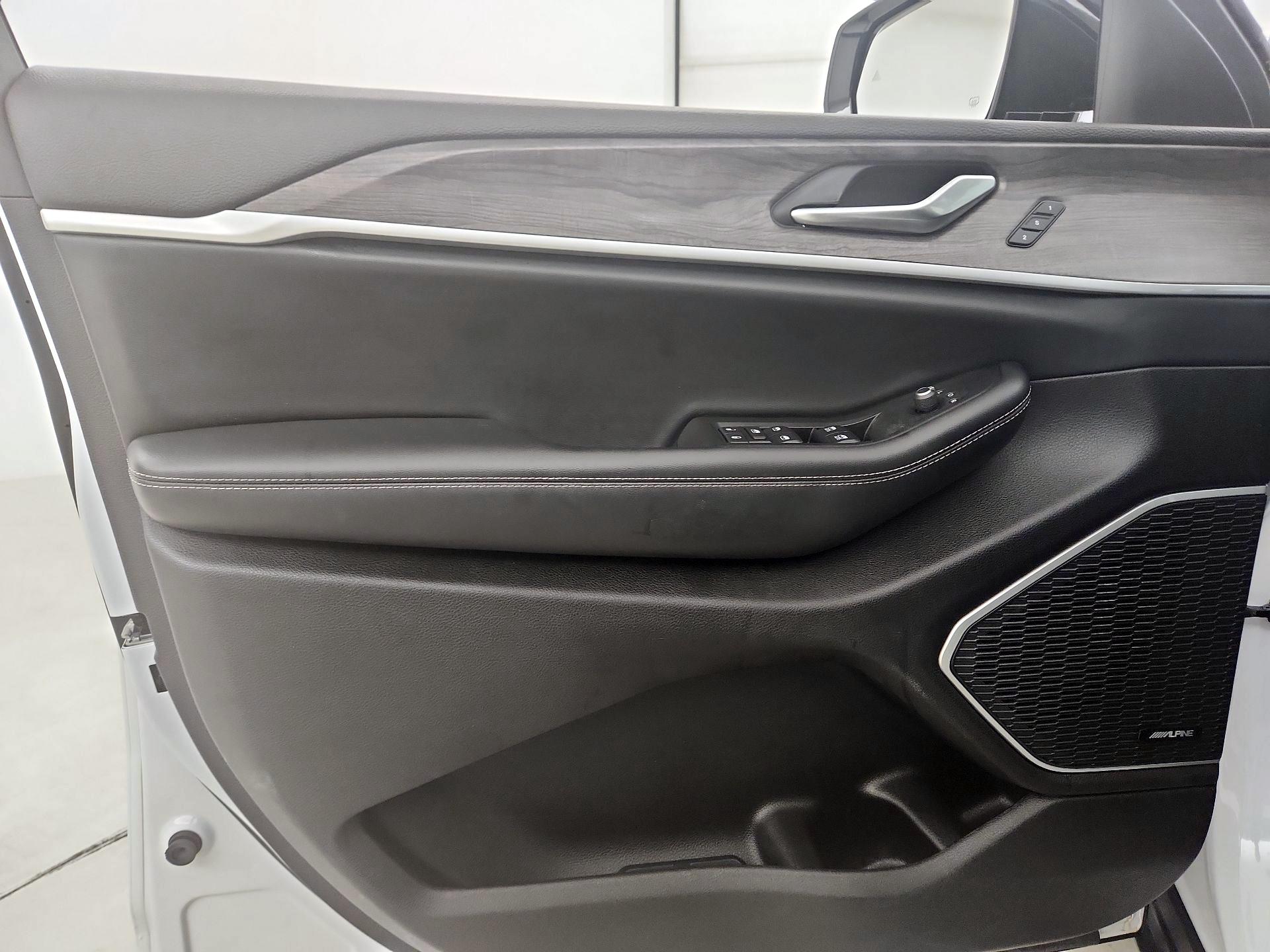 Thumbnail: 2021 Jeep Grand Cherokee L - 12