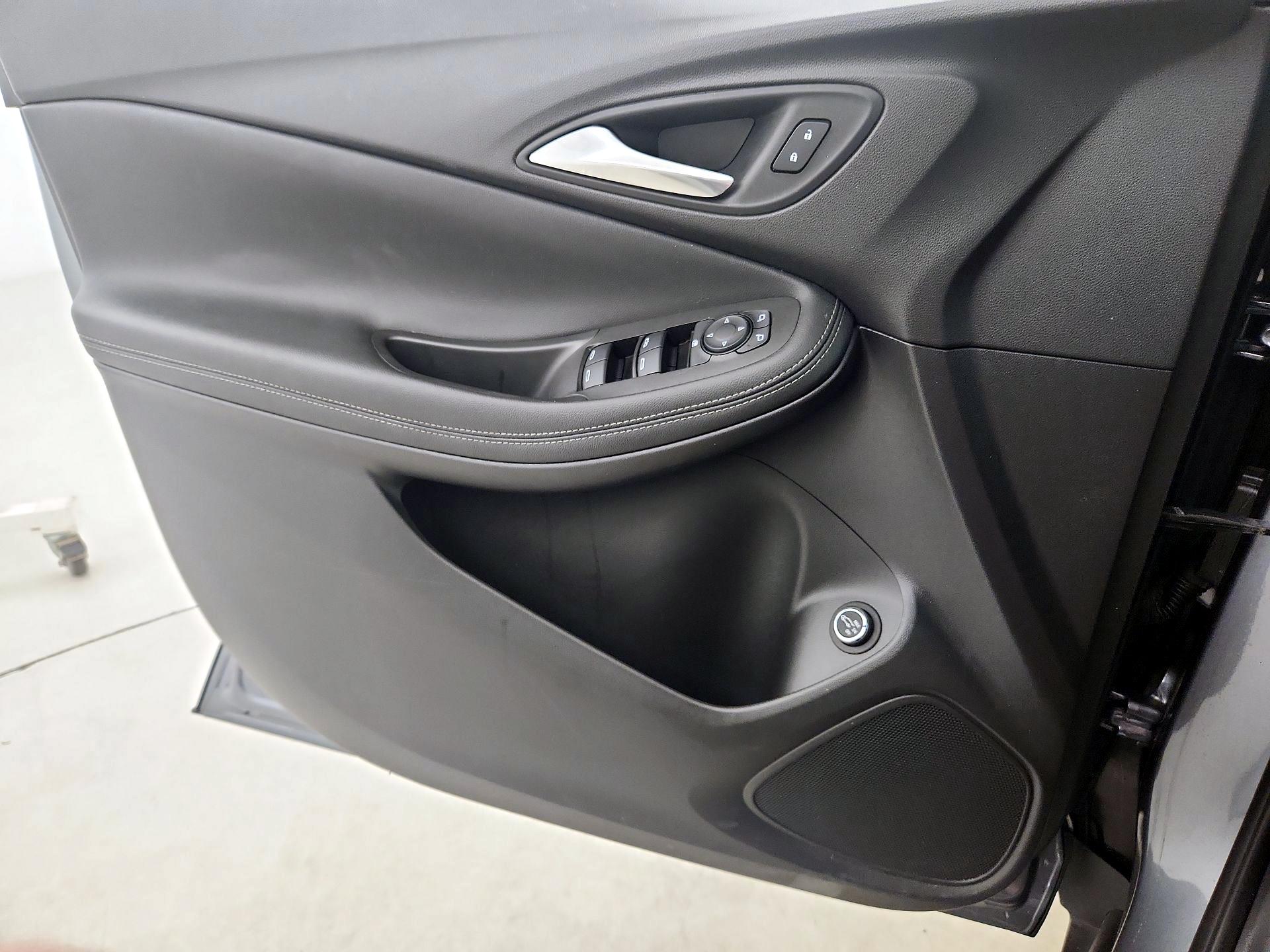 Thumbnail: 2021 Buick Encore GX - 12
