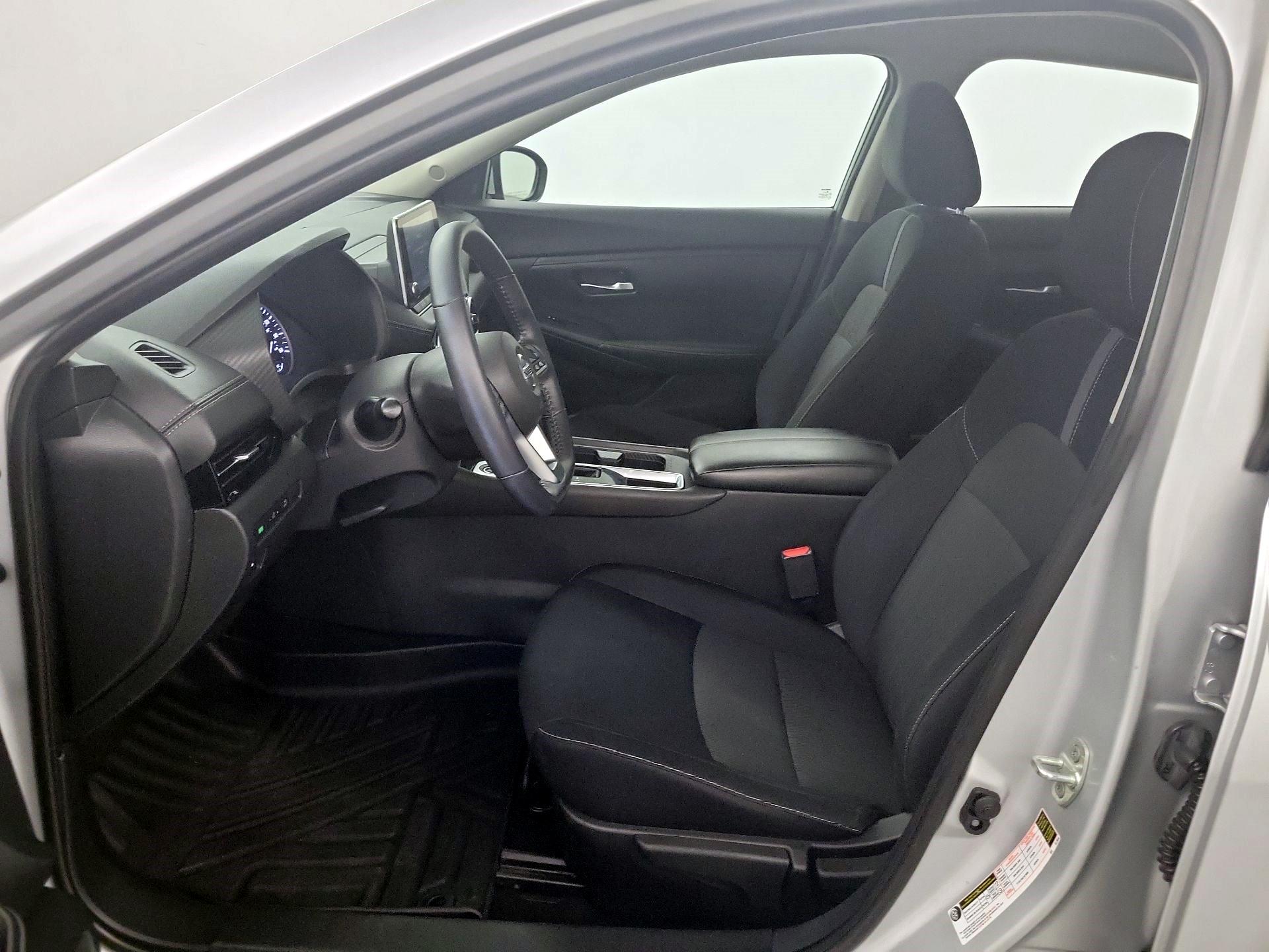 Thumbnail: 2020 Nissan Sentra - 9