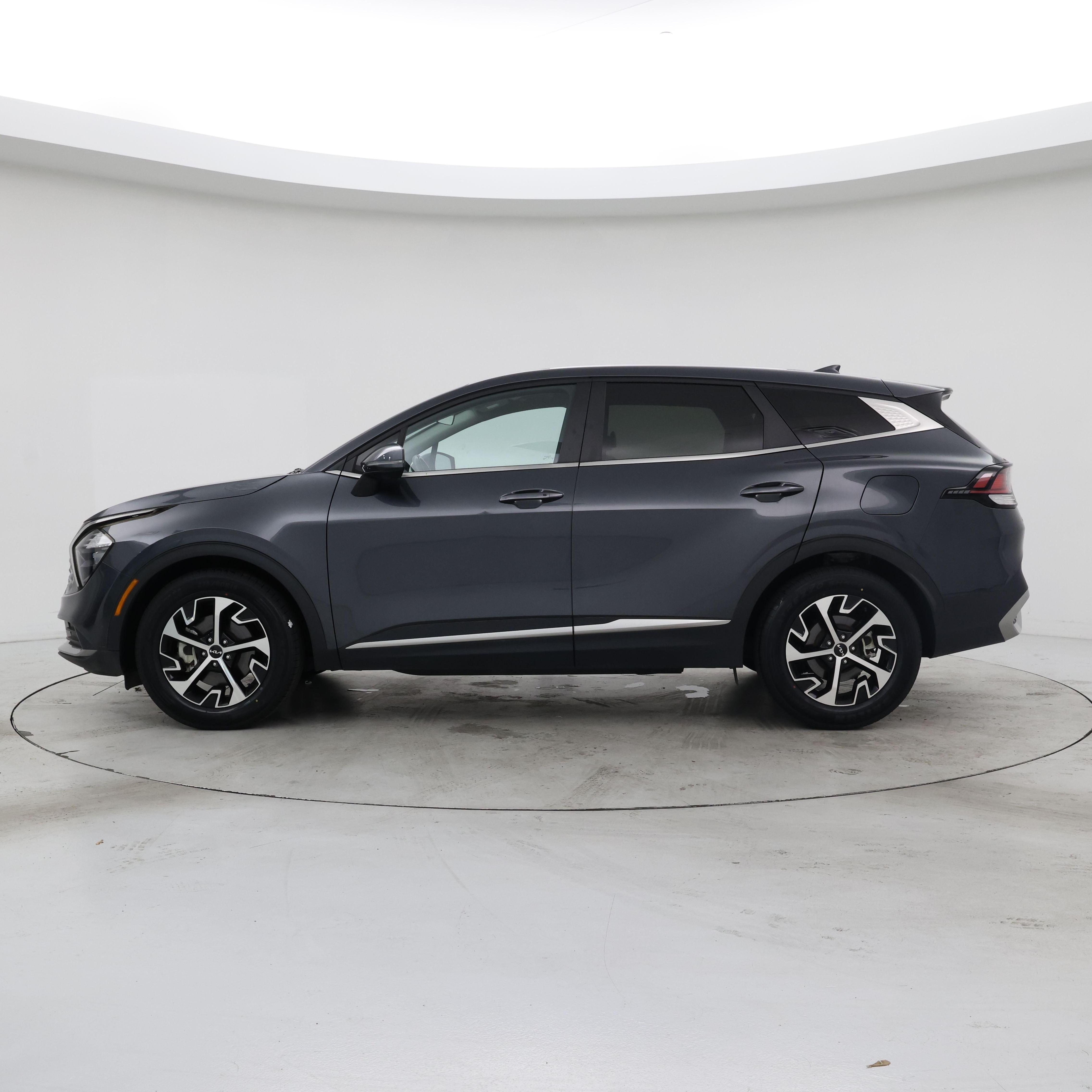 Thumbnail: 2023 Kia Sportage - 3