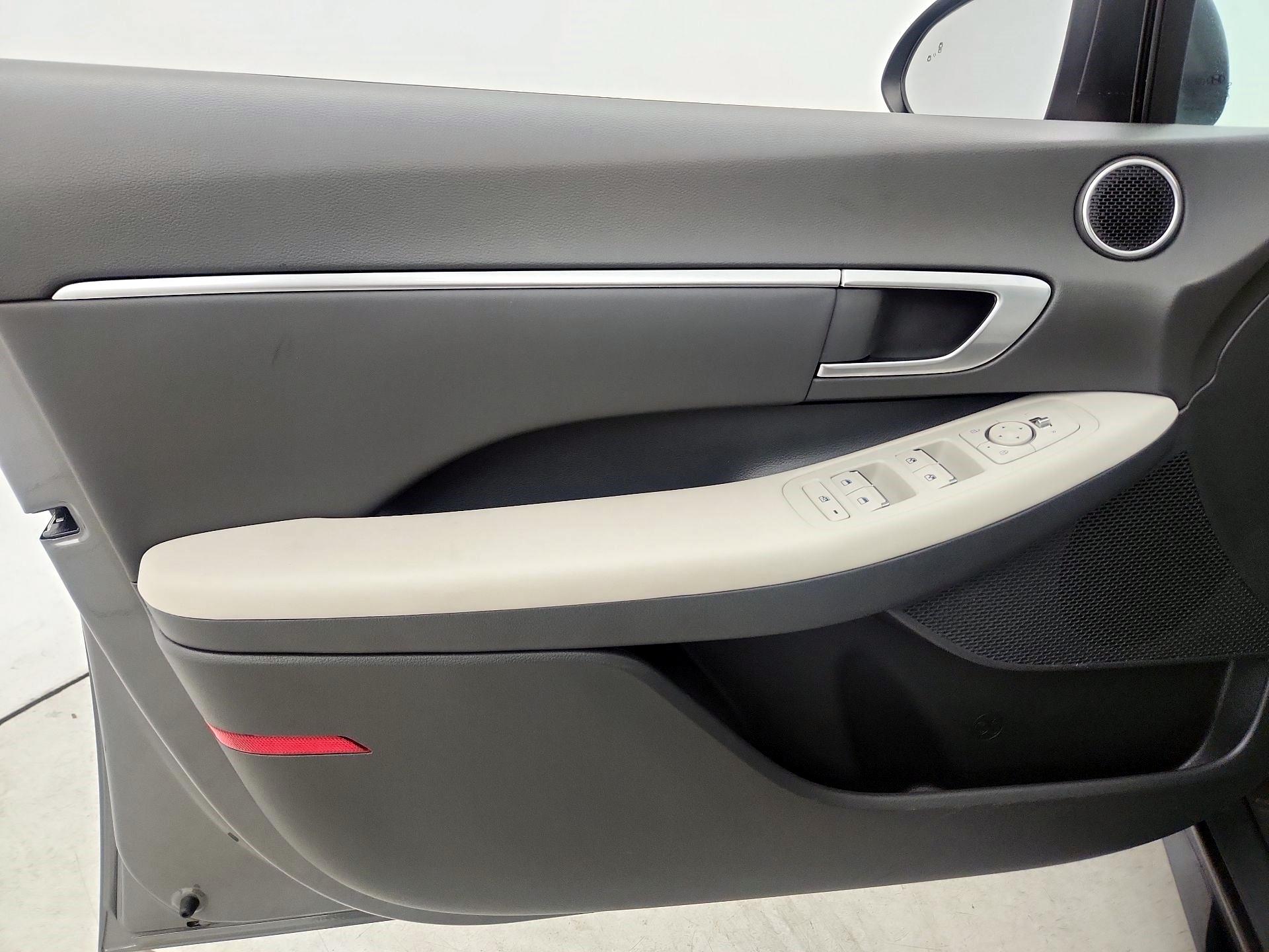 Thumbnail: 2022 Hyundai Sonata - 12