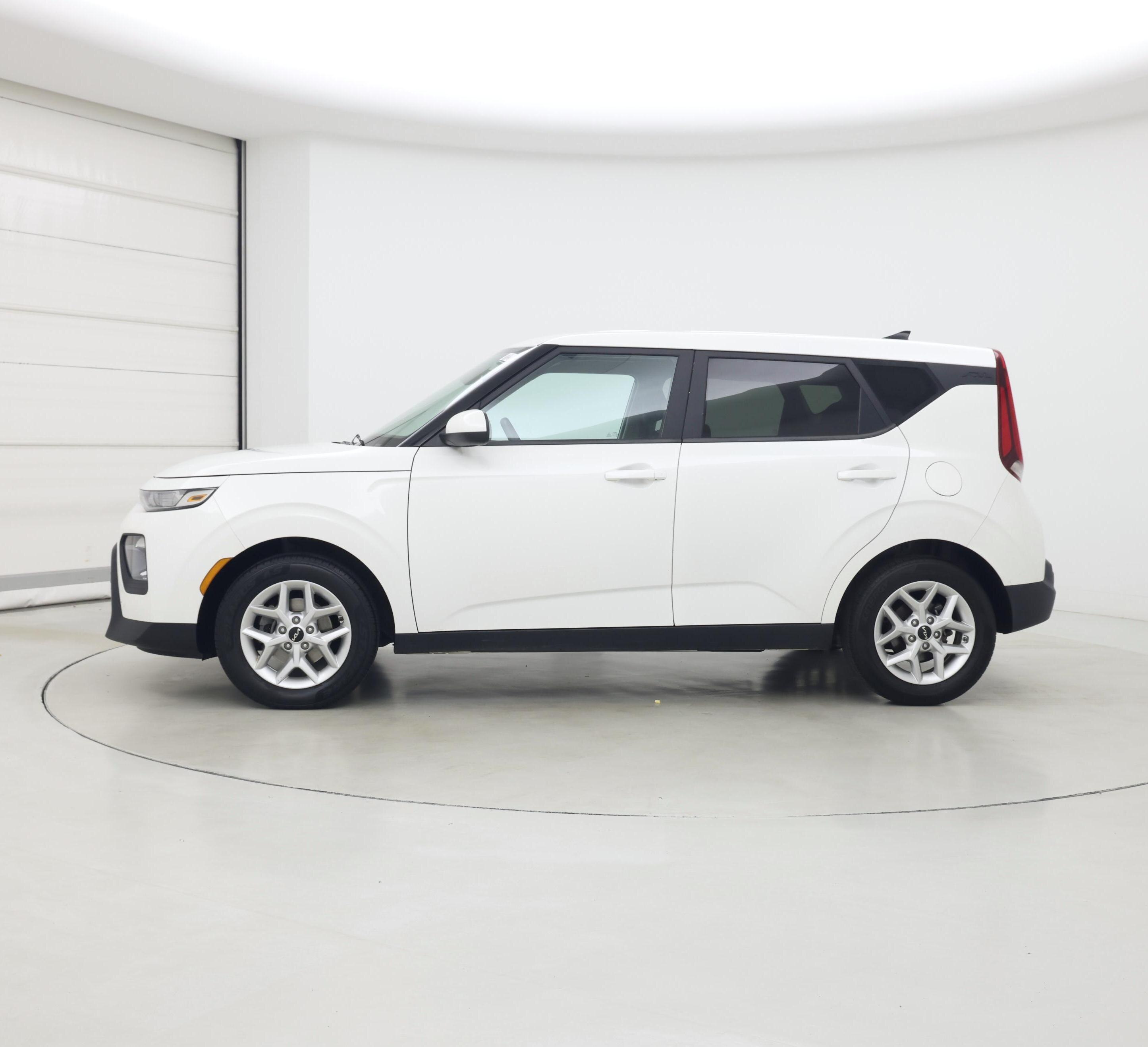 Thumbnail: 2022 Kia Soul - 3