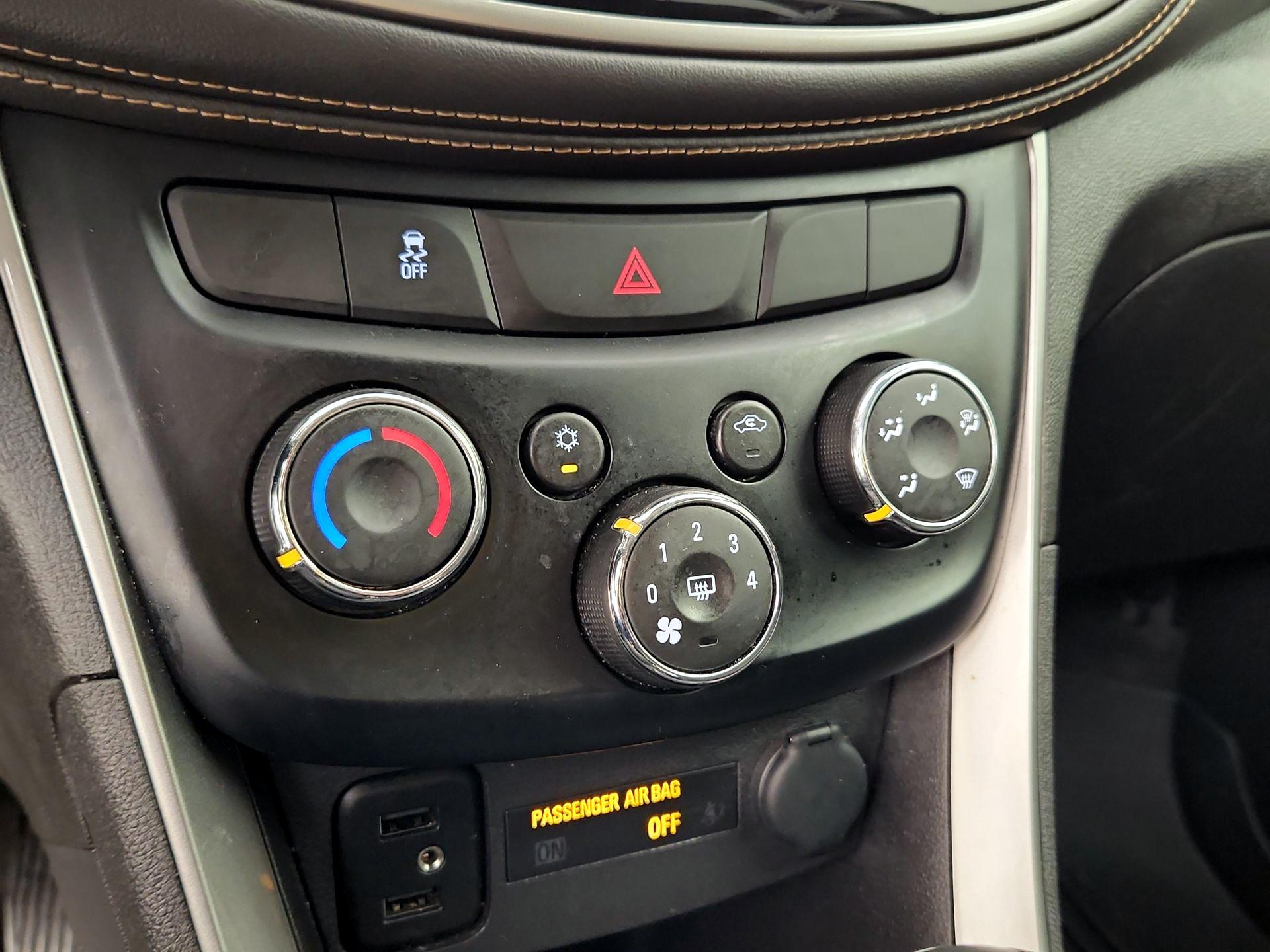 Thumbnail: 2020 Chevrolet Trax - 16