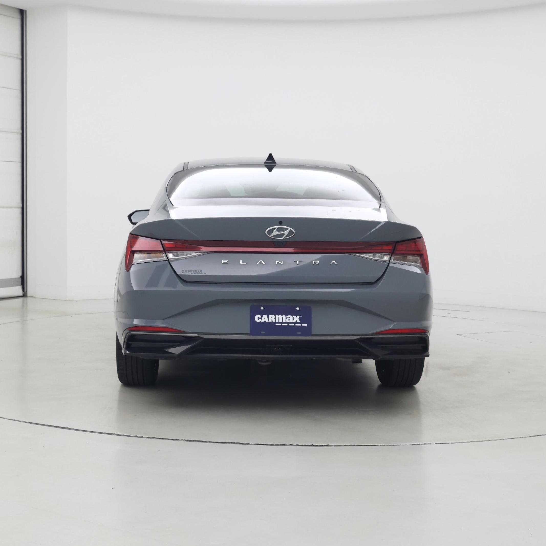 Thumbnail: 2022 Hyundai Elantra - 6