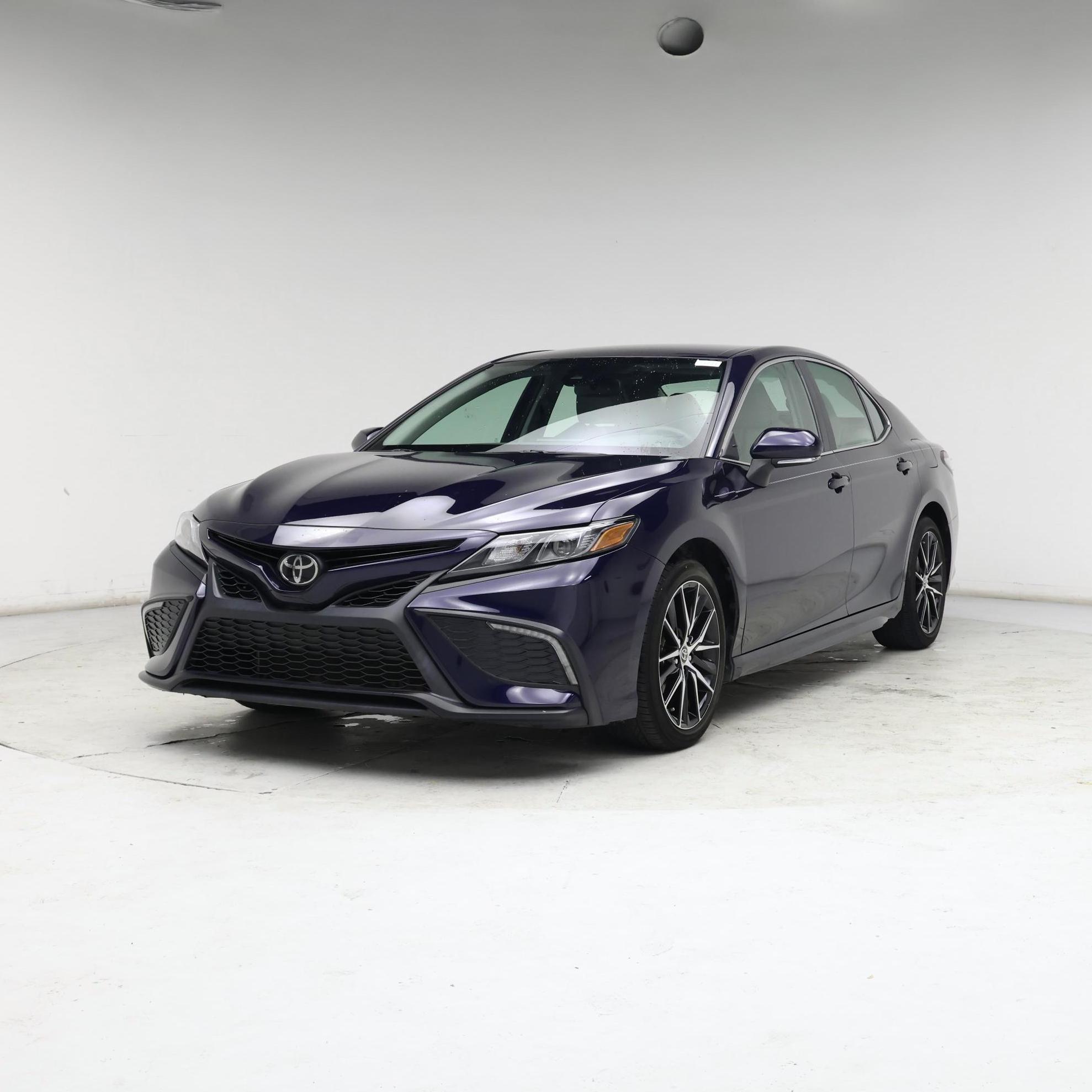 Thumbnail: 2022 Toyota Camry - 4