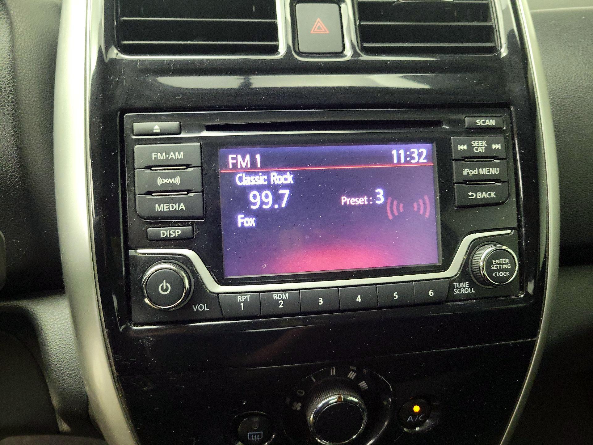 Thumbnail: 2018 Nissan Versa - 15