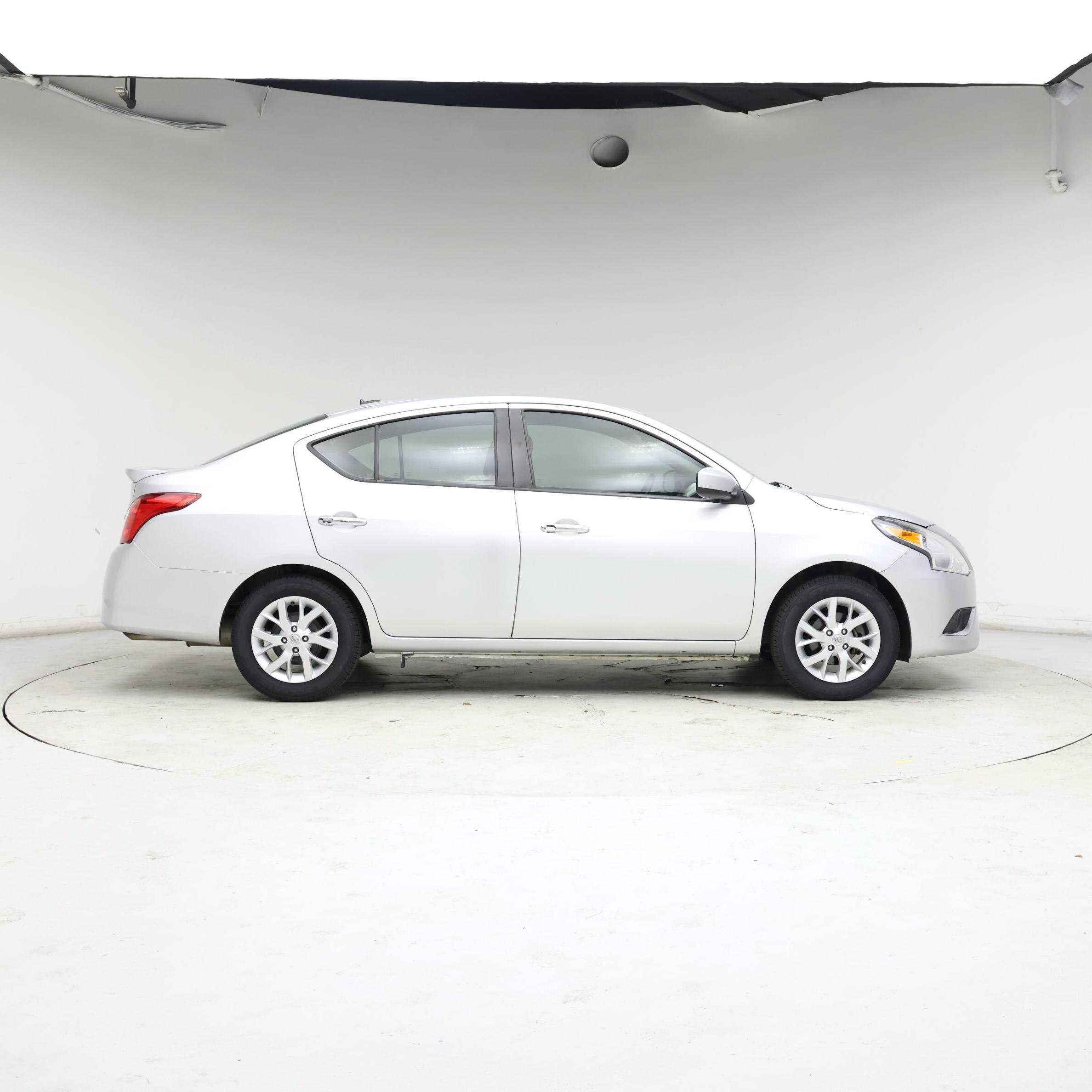 Thumbnail: 2018 Nissan Versa - 7