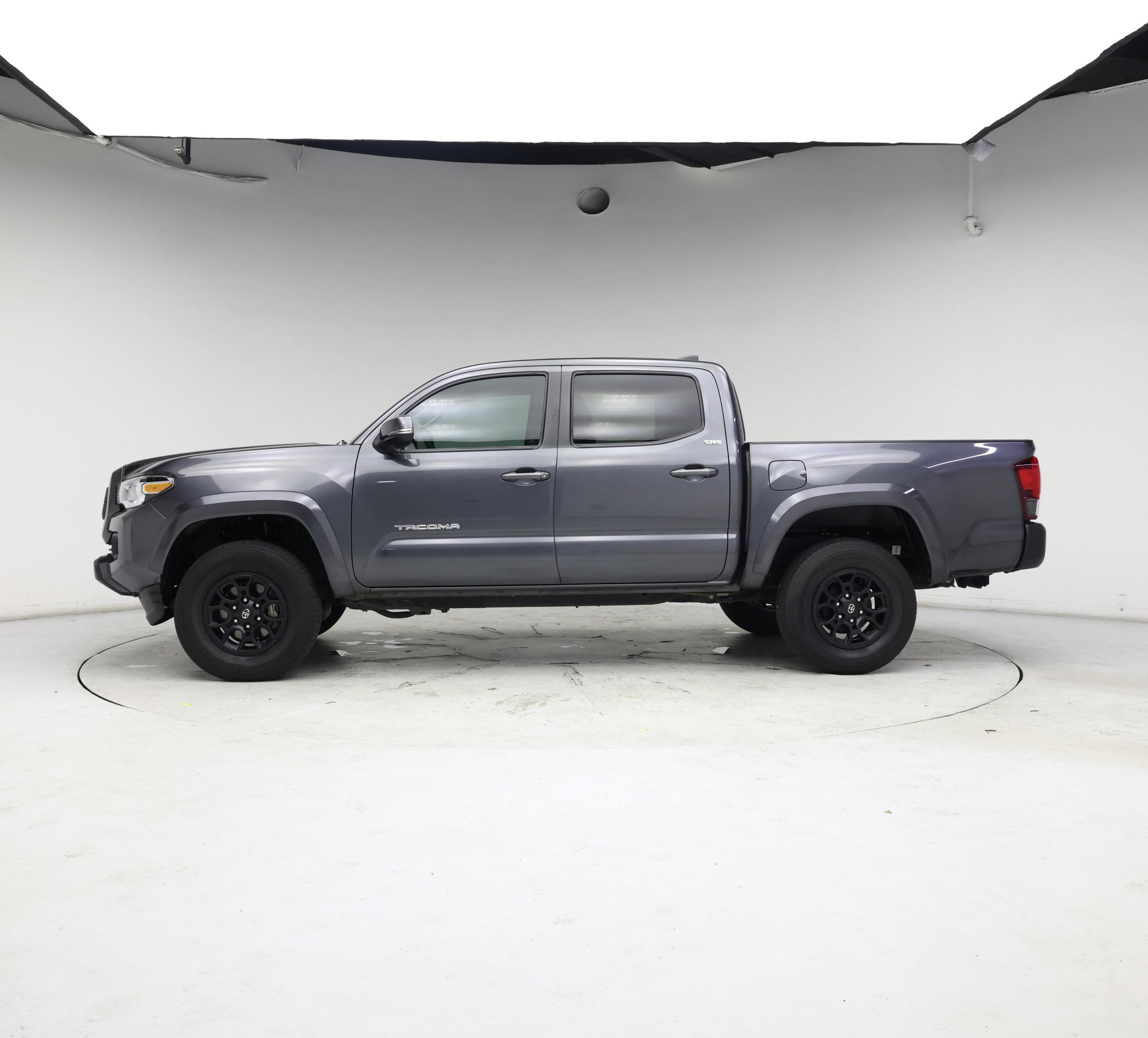 Thumbnail: 2022 Toyota Tacoma - 3