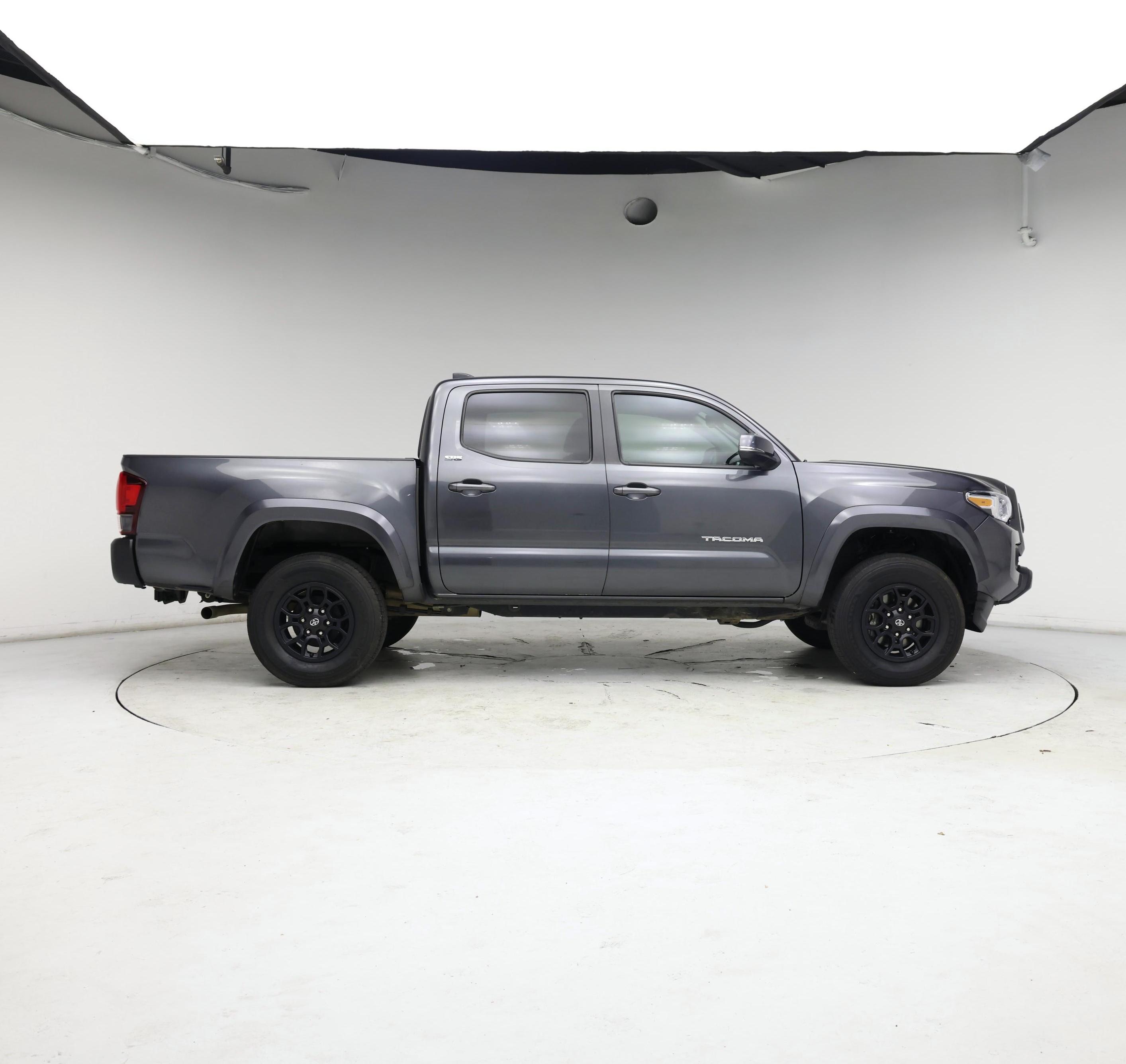 Thumbnail: 2022 Toyota Tacoma - 7