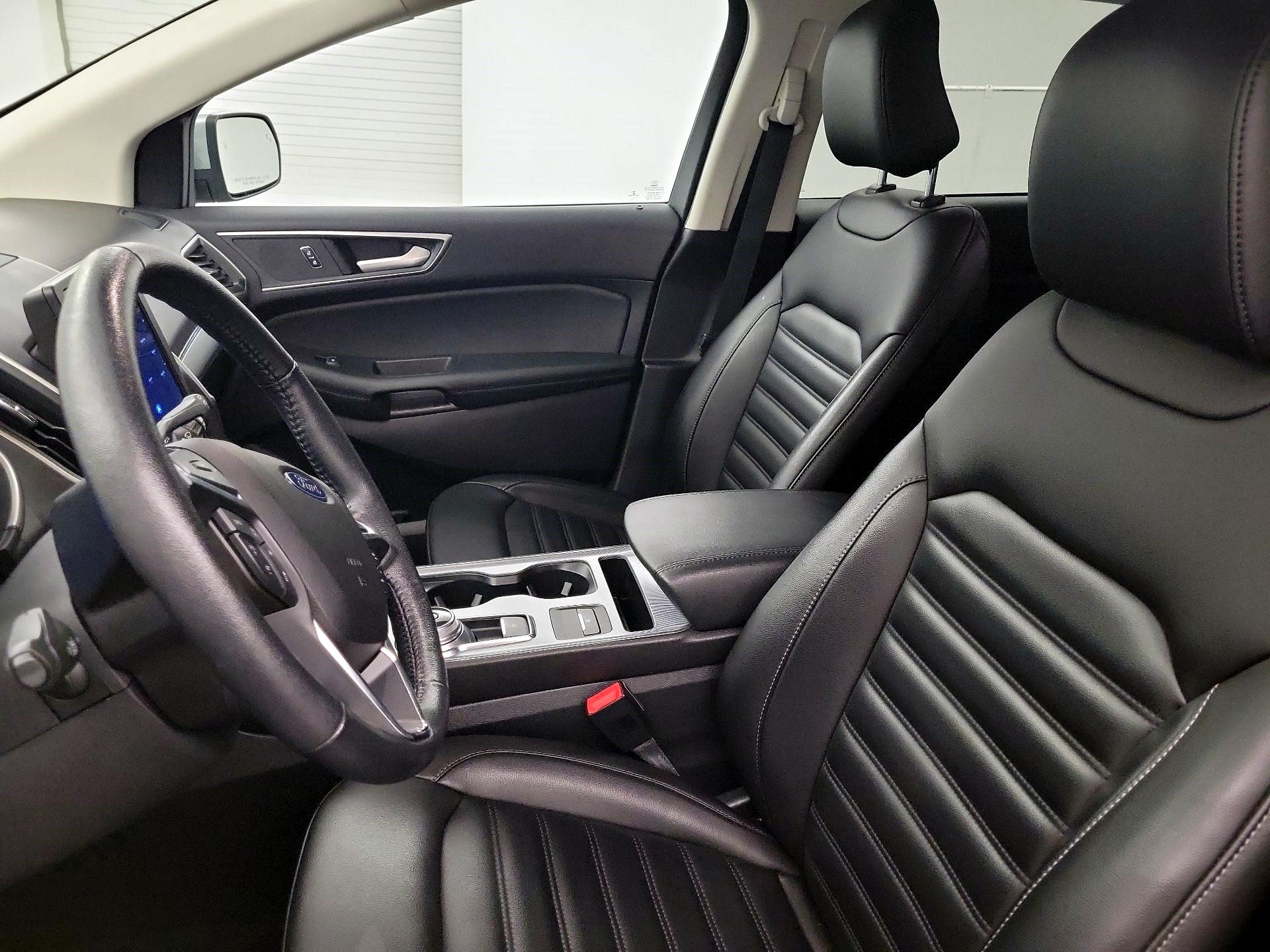 Thumbnail: 2021 Ford Edge - 9