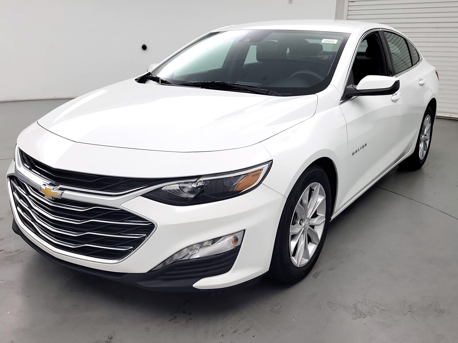 Thumbnail: 2023 Chevrolet Malibu - 3