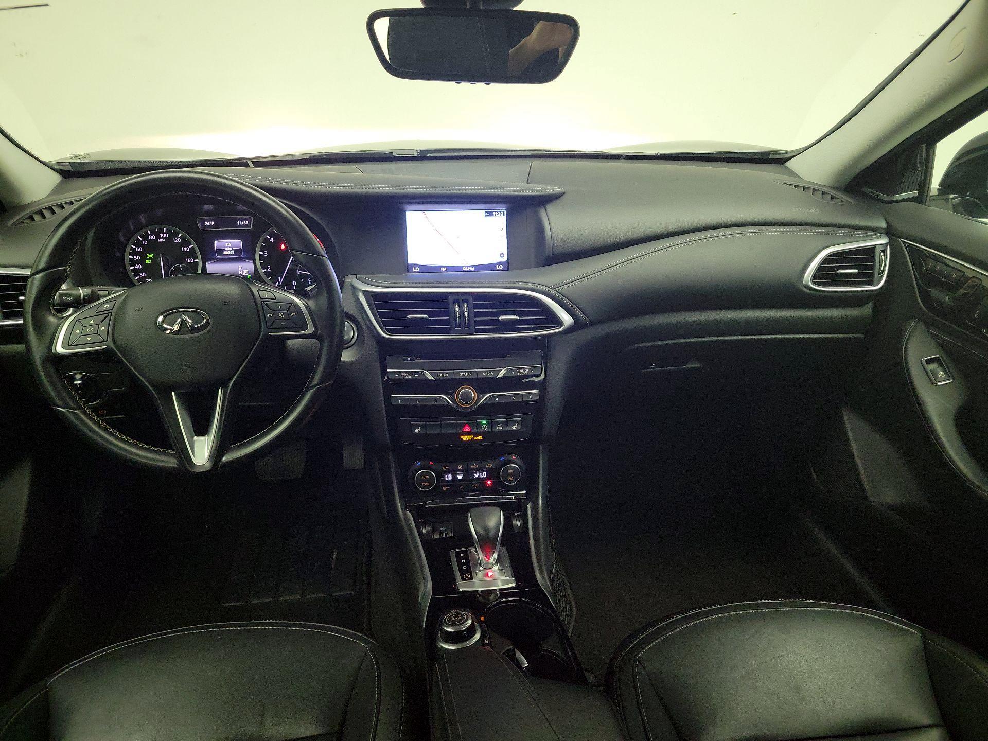 Thumbnail: 2018 INFINITI QX30 - 9