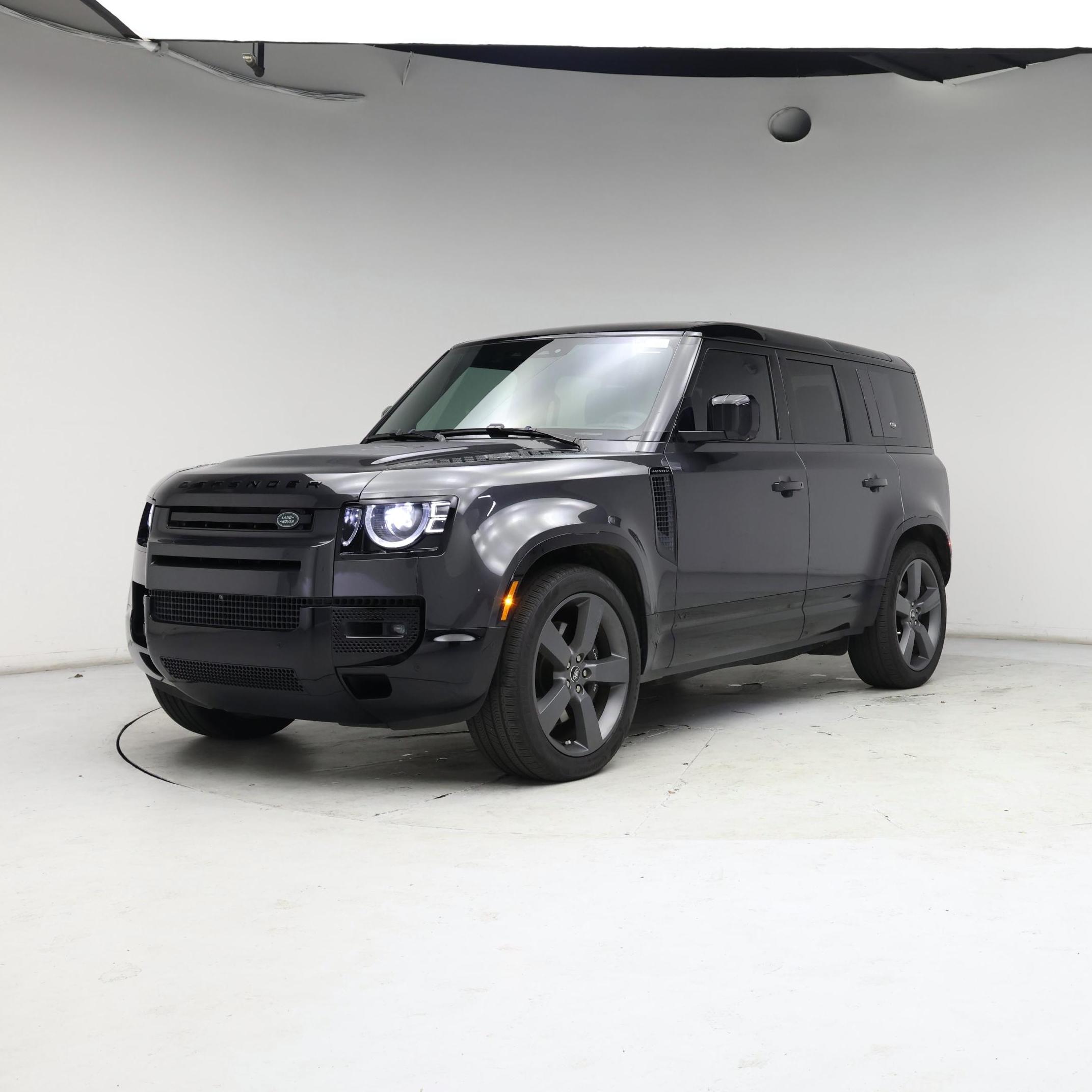 Thumbnail: 2023 Land Rover Defender - 4