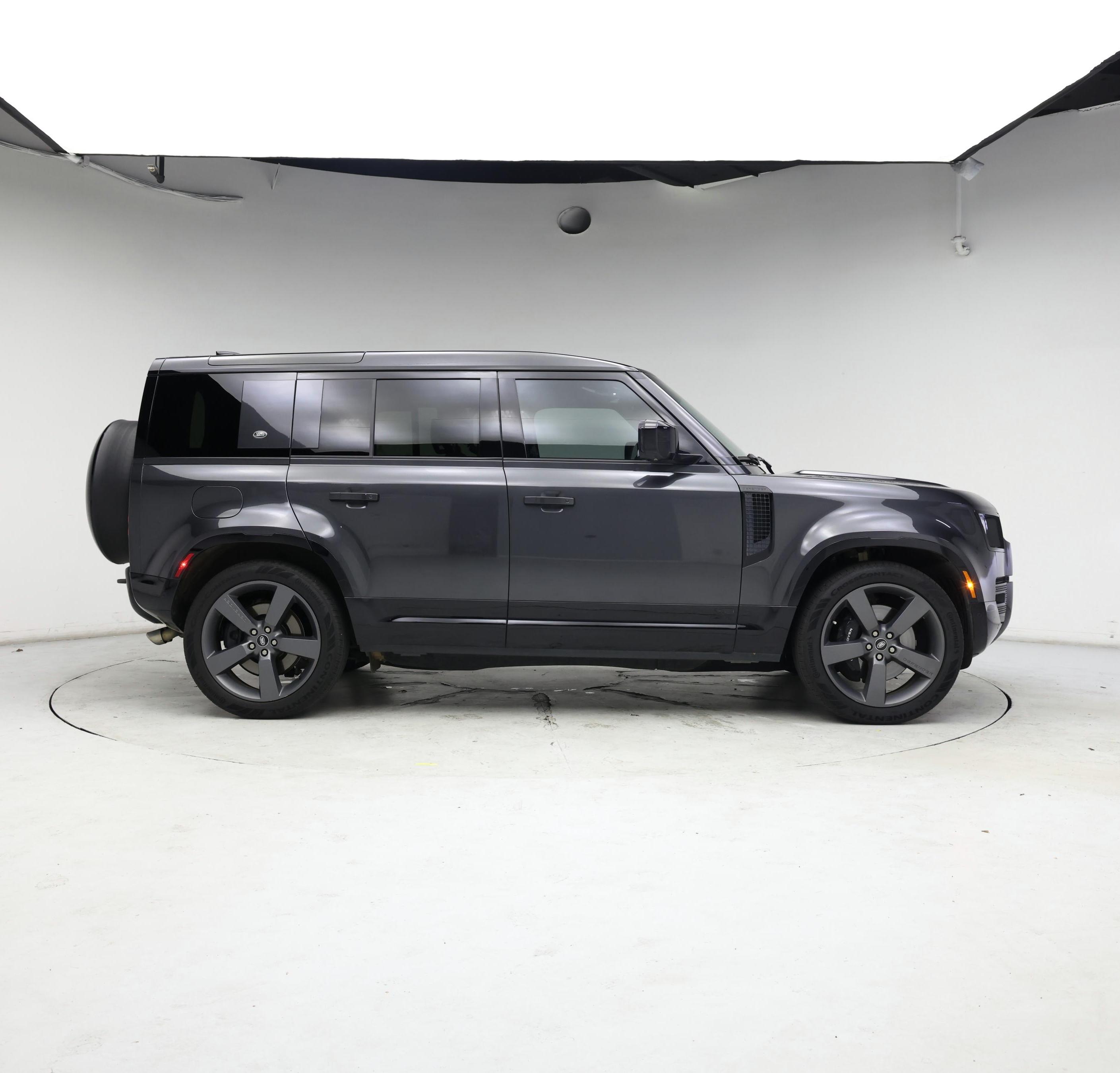 Thumbnail: 2023 Land Rover Defender - 7