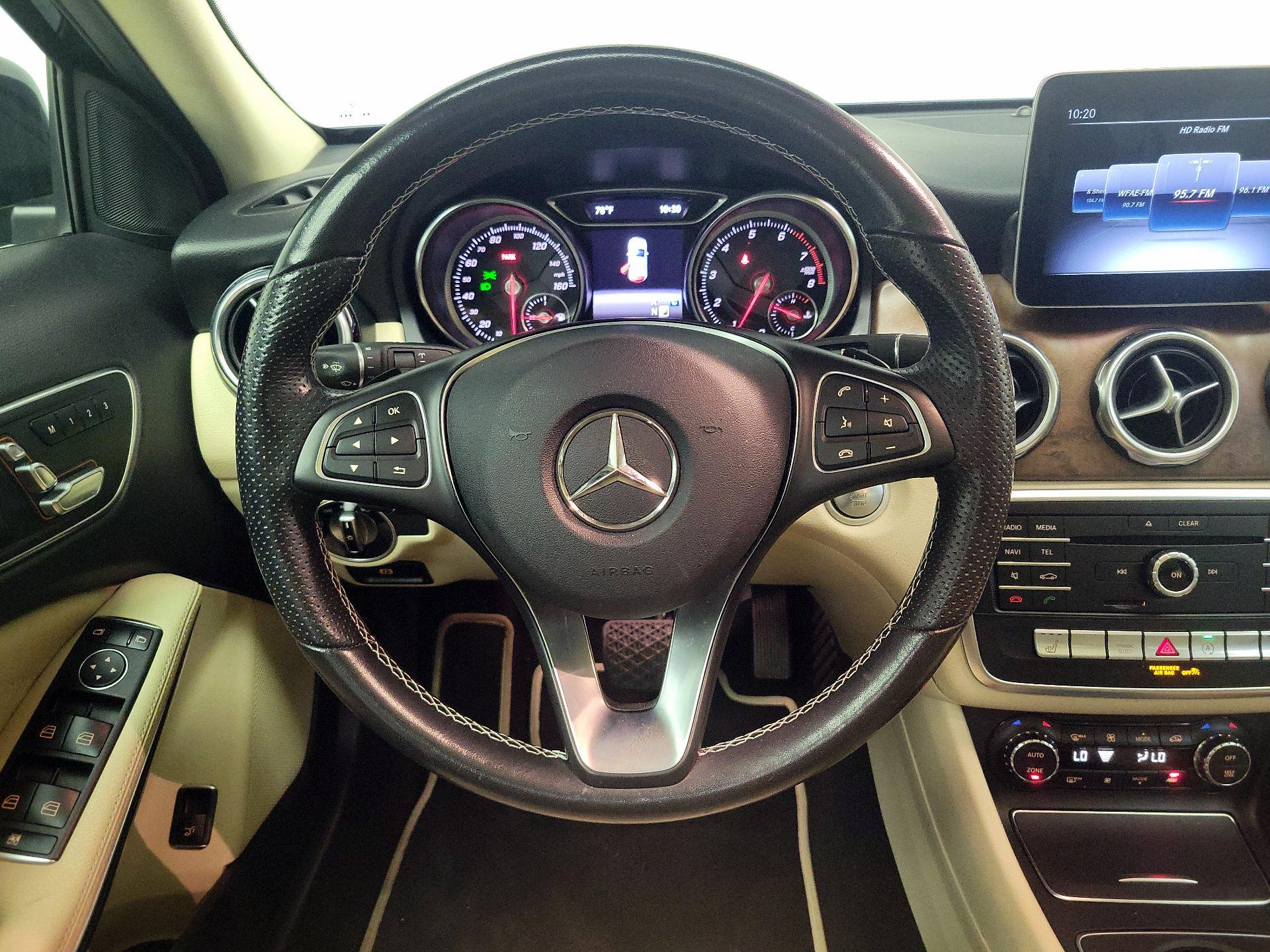 Thumbnail: 2019 Mercedes-Benz GLA - 10