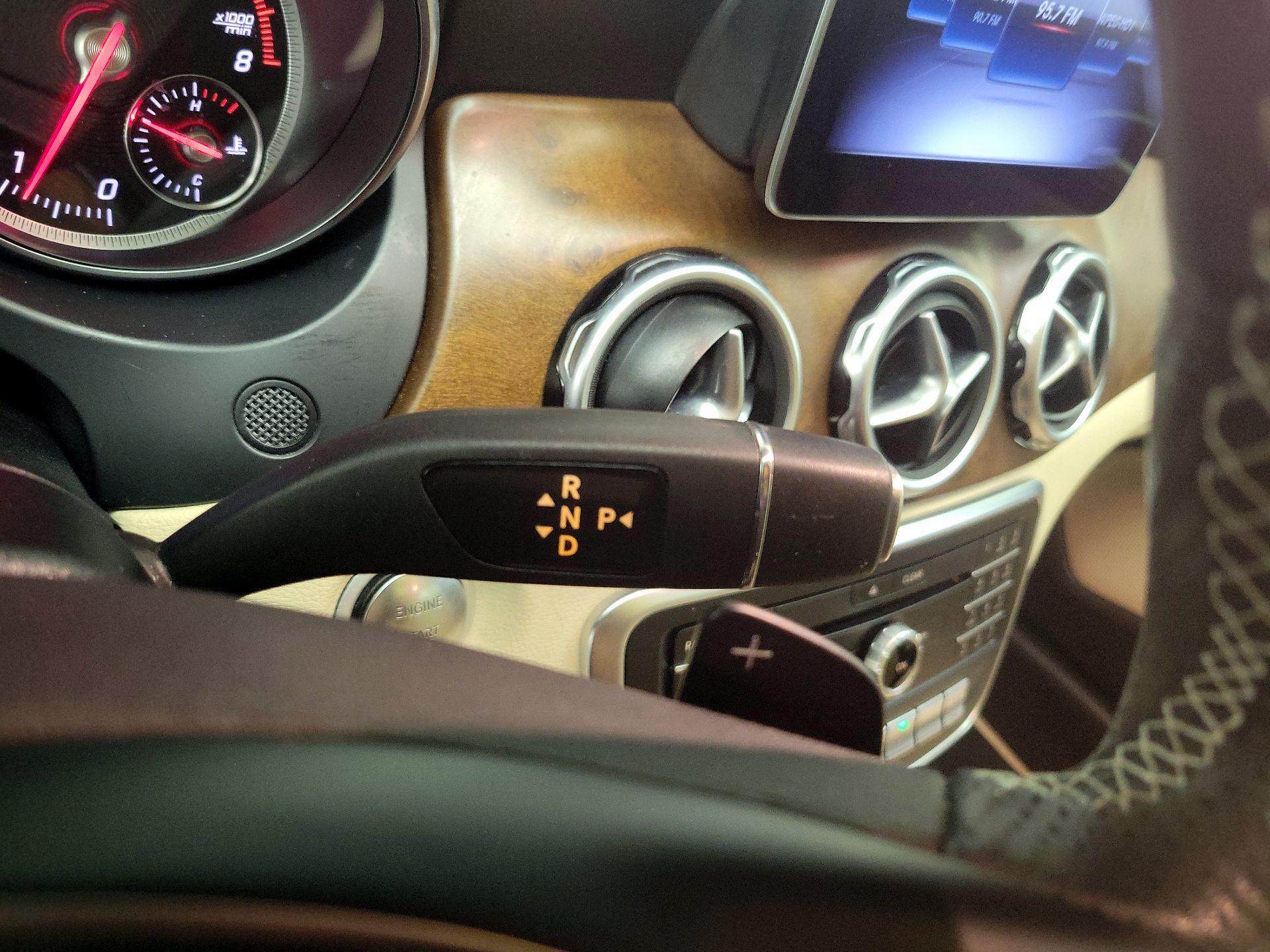 Thumbnail: 2019 Mercedes-Benz GLA - 18