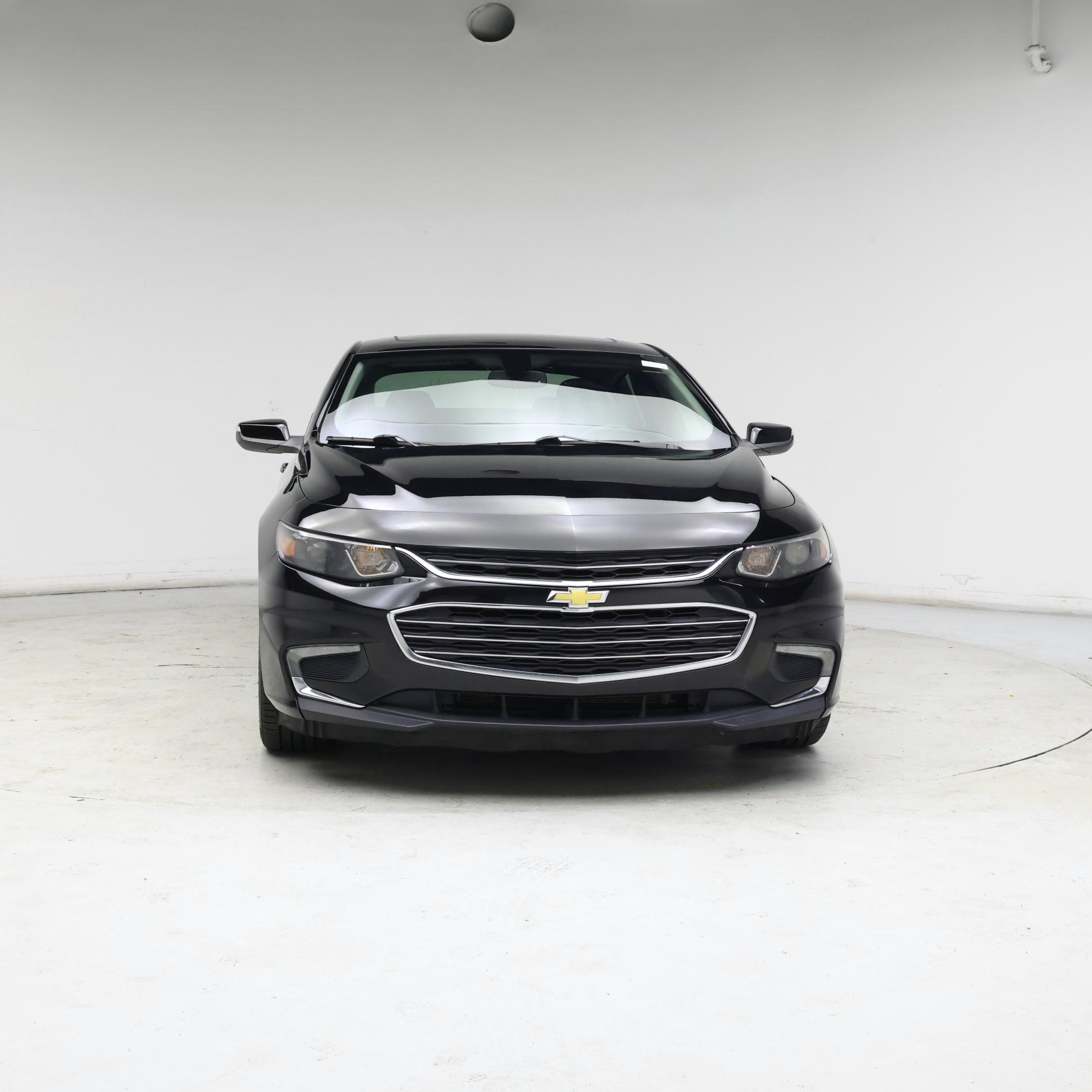 Thumbnail: 2017 Chevrolet Malibu - 5
