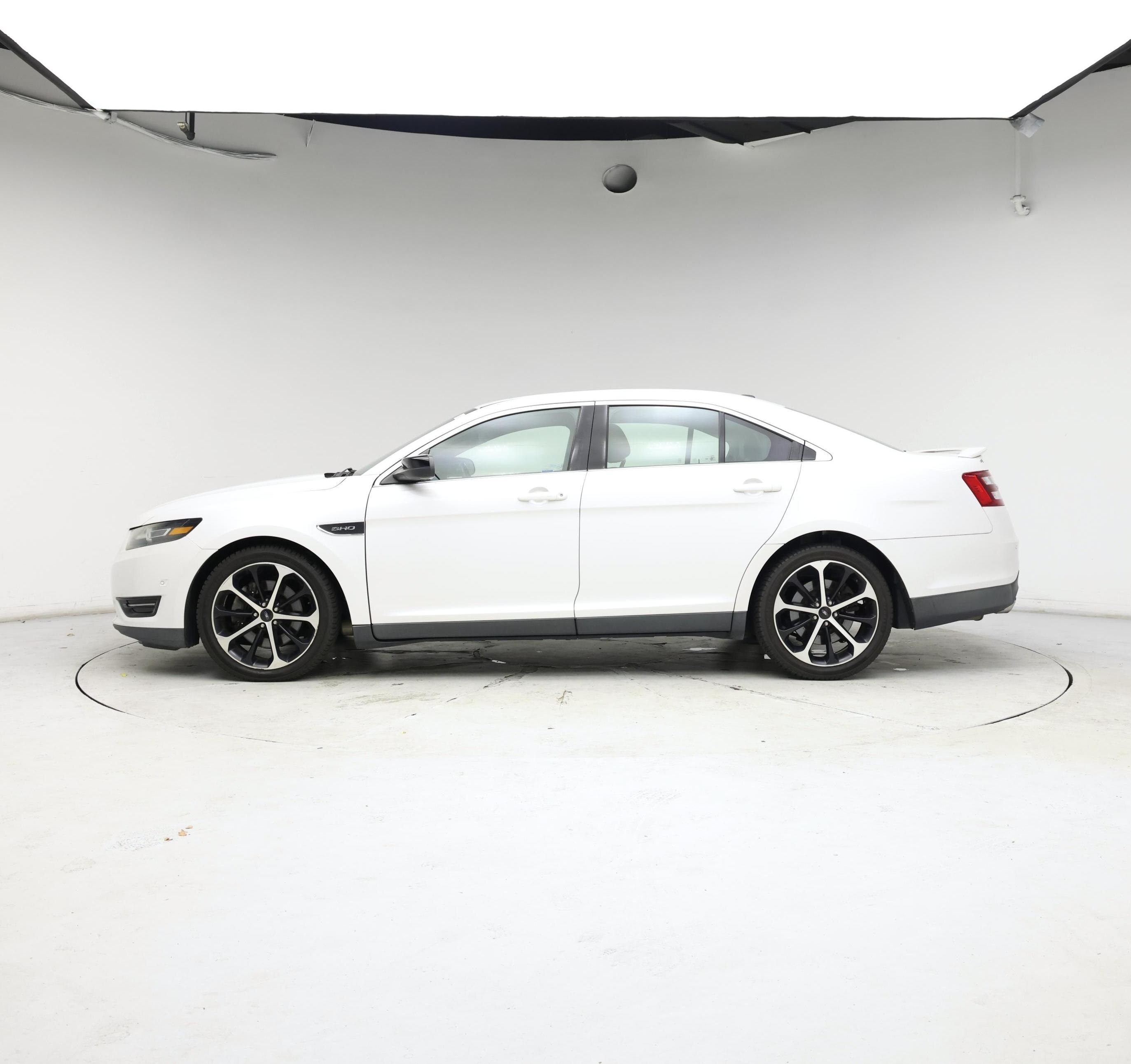 Thumbnail: 2014 Ford Taurus - 3