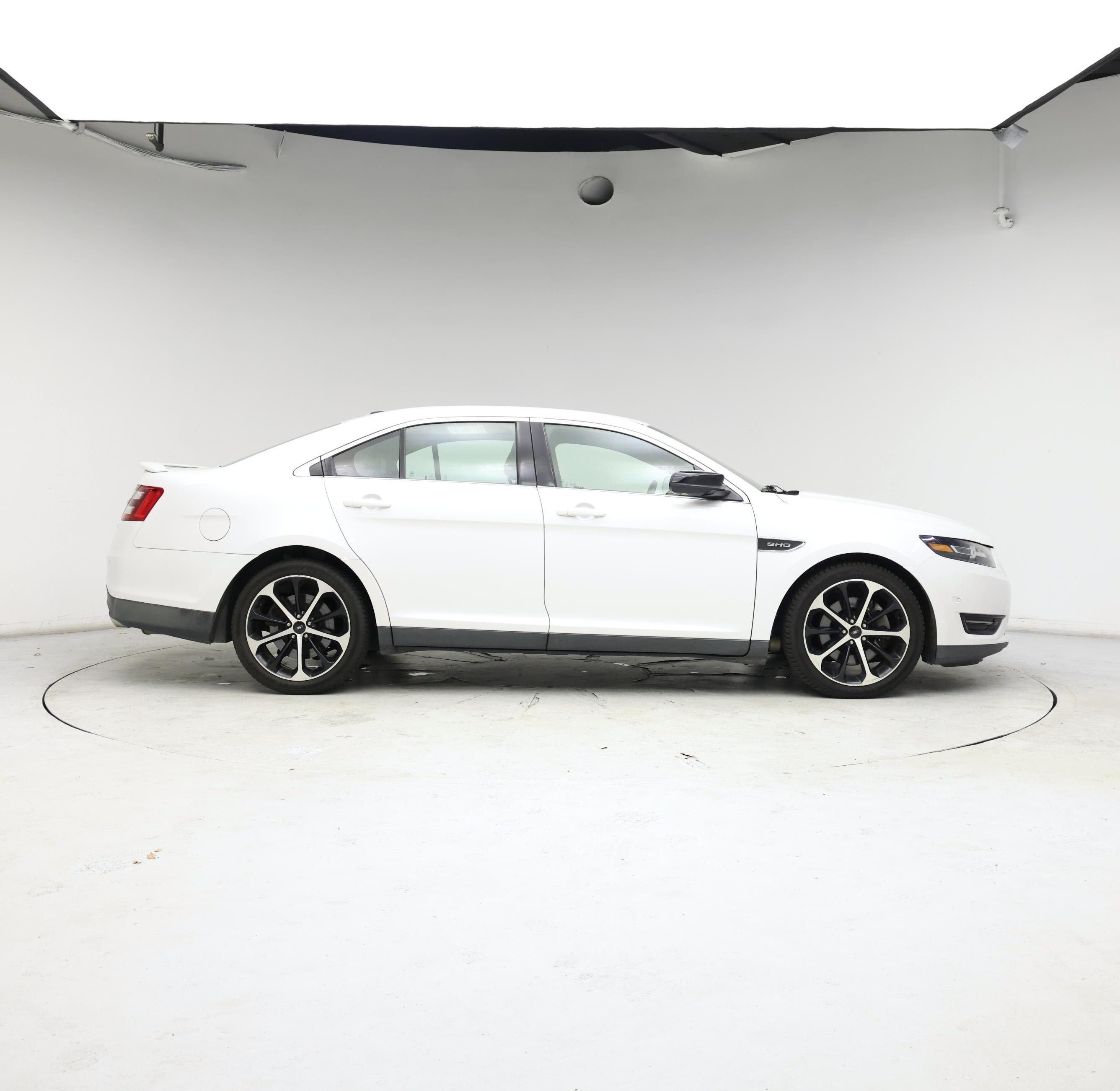 Thumbnail: 2014 Ford Taurus - 7
