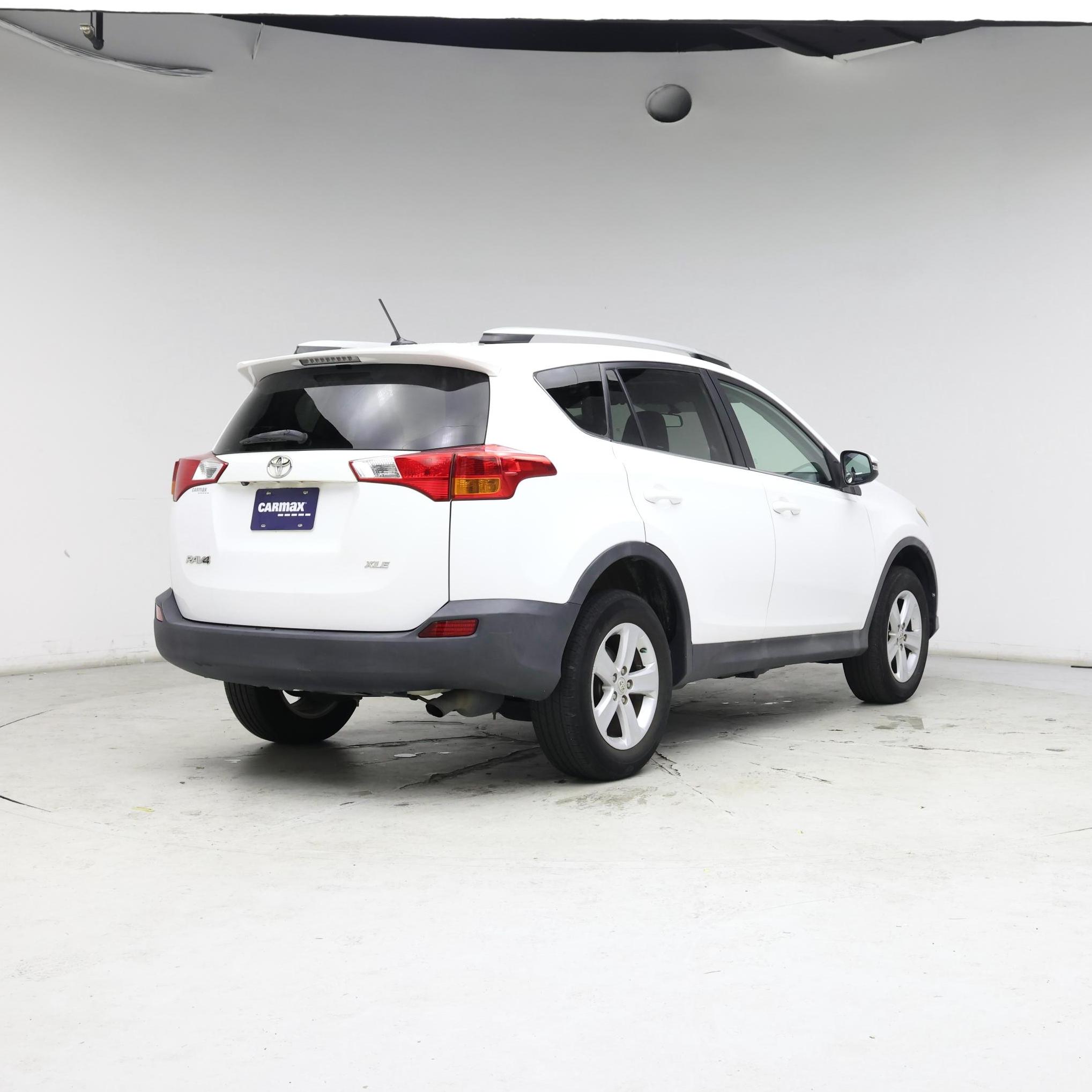 Thumbnail: 2013 Toyota RAV4 - 8