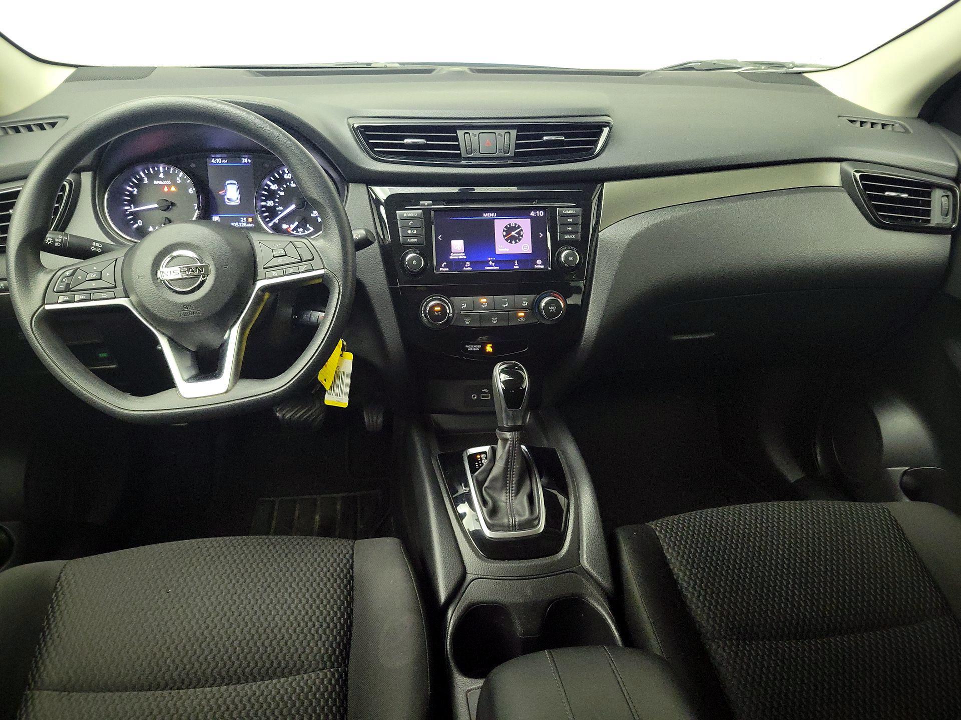 Thumbnail: 2019 Nissan Rogue Sport - 9