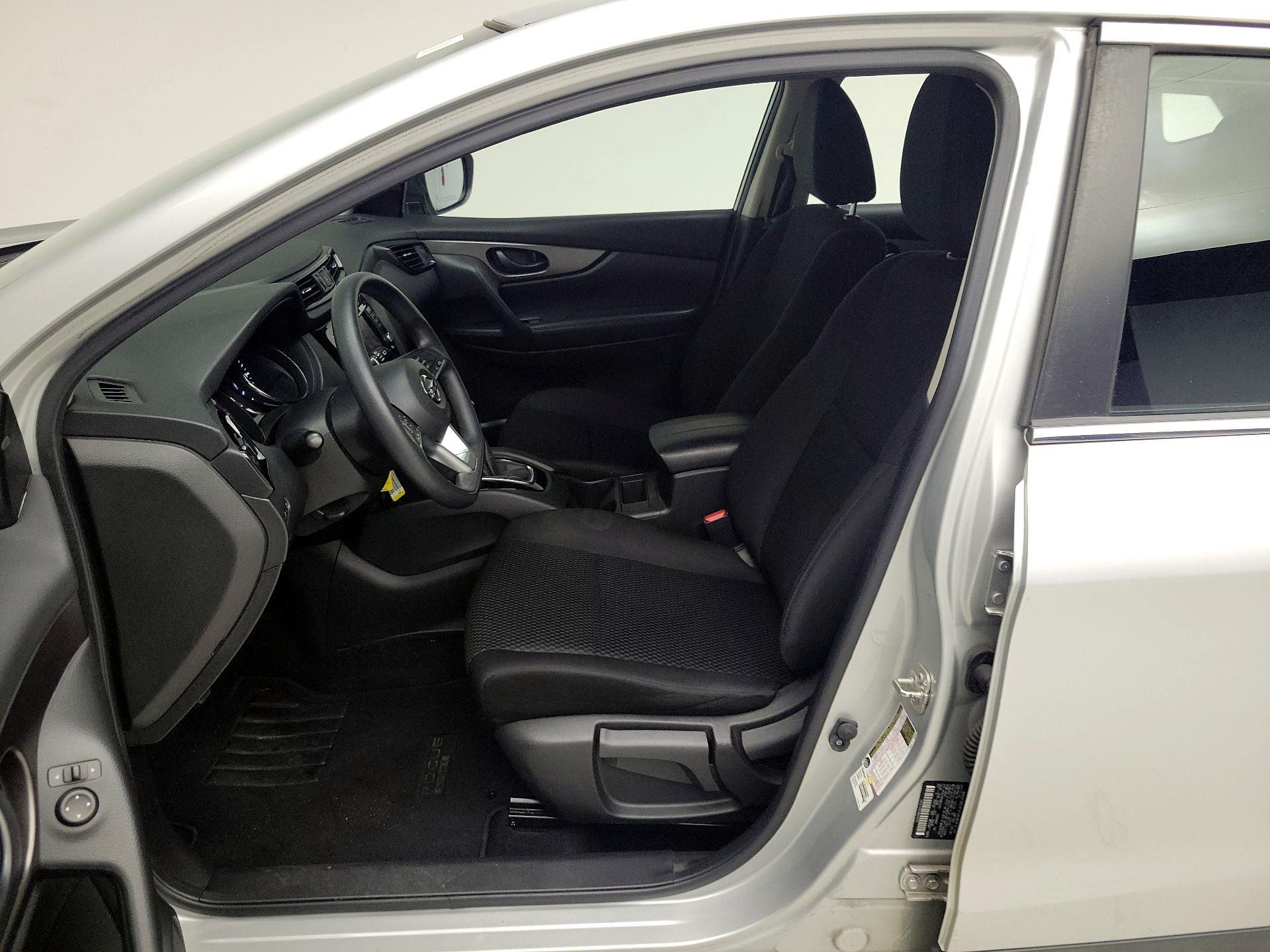 Thumbnail: 2019 Nissan Rogue Sport - 11