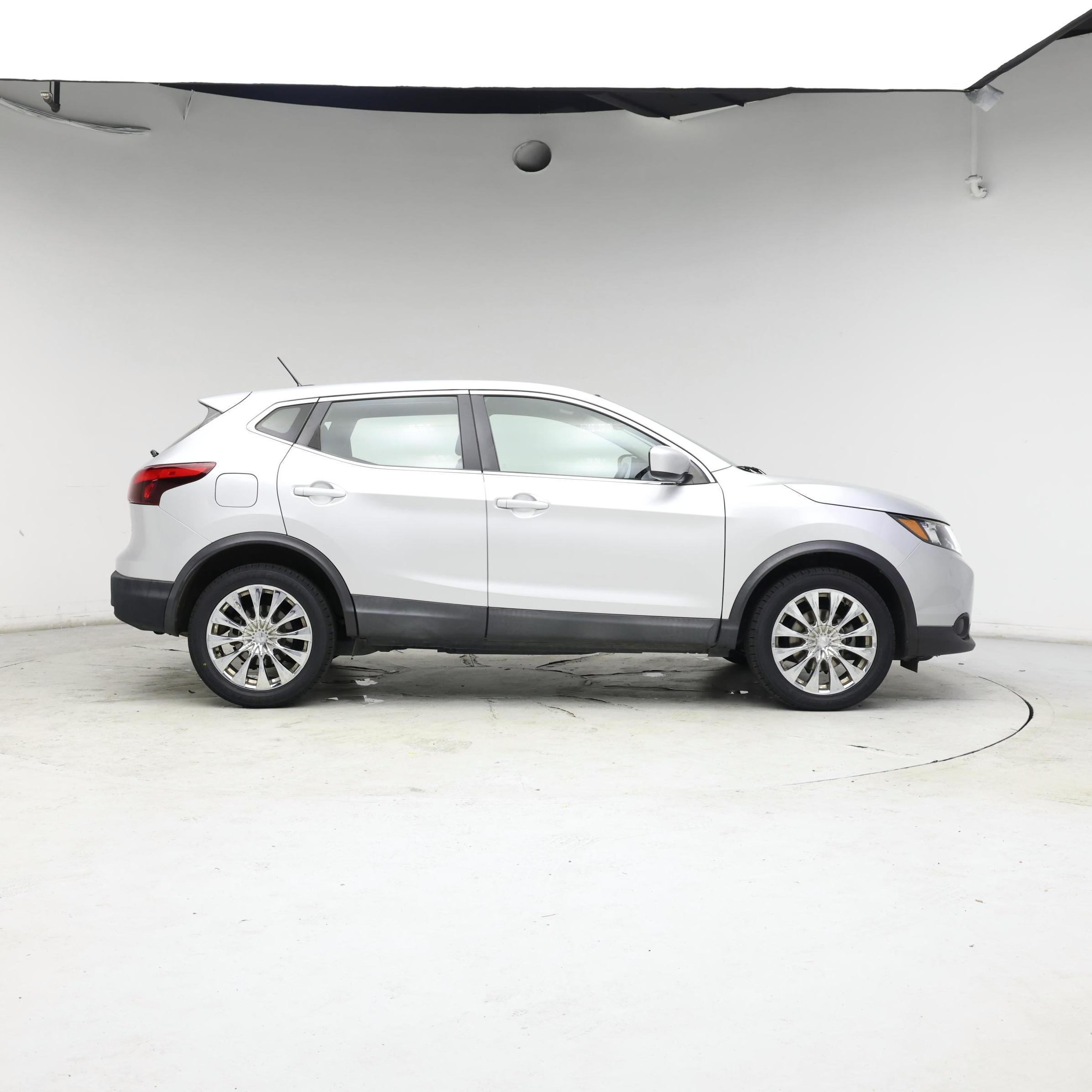 Thumbnail: 2019 Nissan Rogue Sport - 7