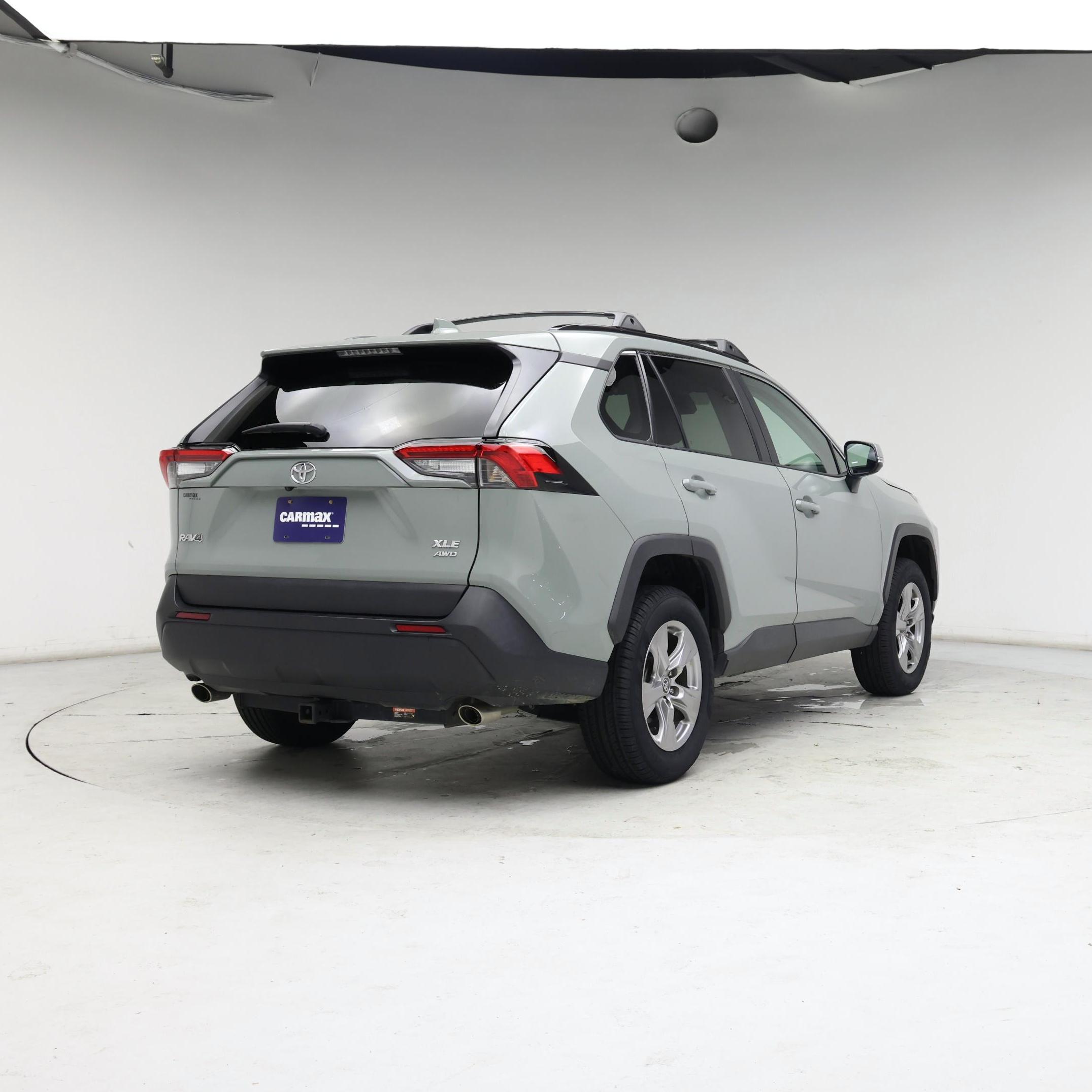 Thumbnail: 2023 Toyota RAV4 - 8