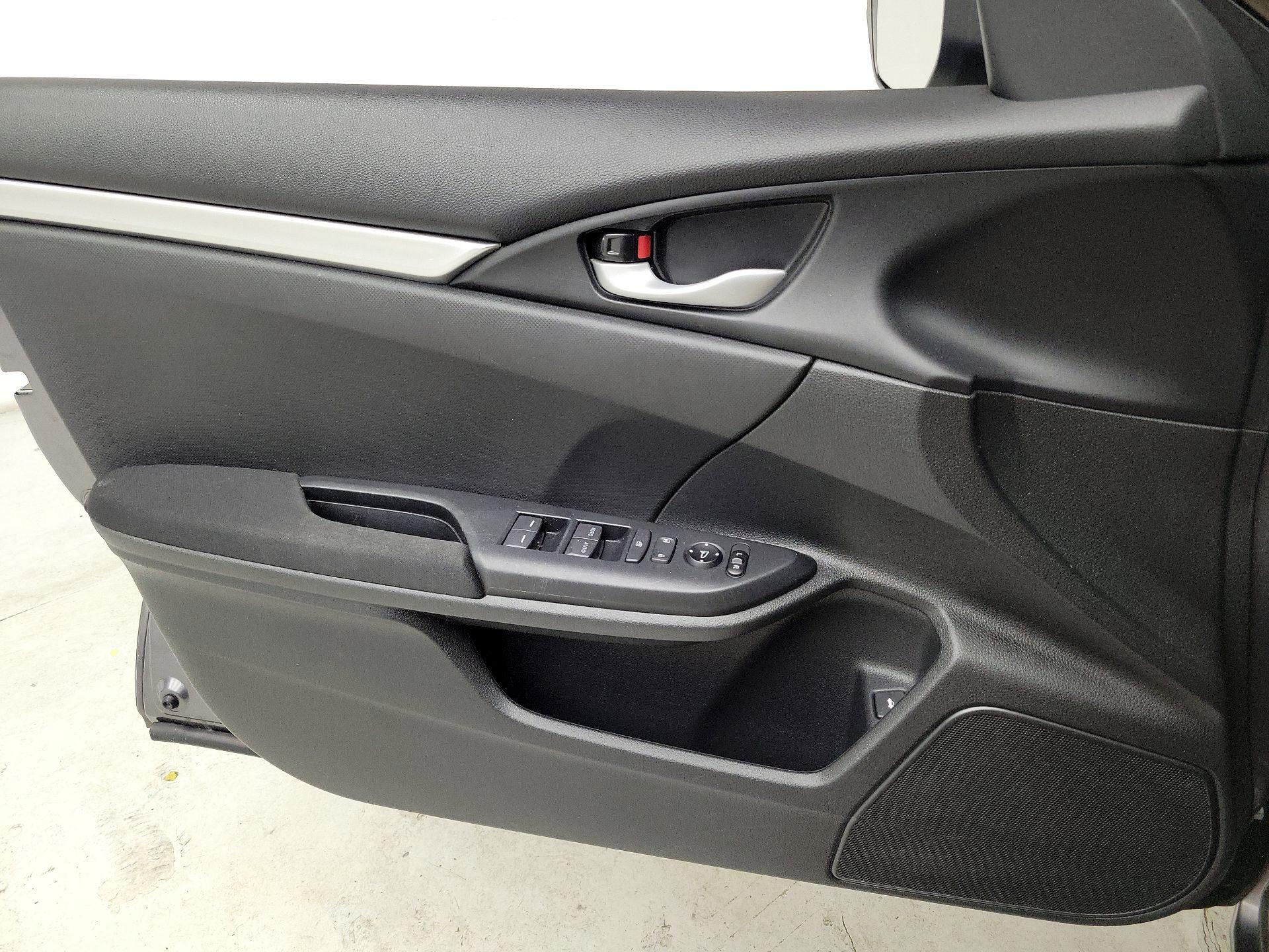 Thumbnail: 2019 Honda Civic - 12