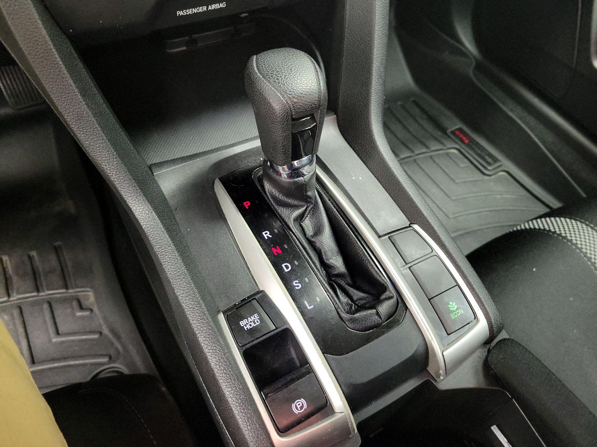 Thumbnail: 2019 Honda Civic - 17